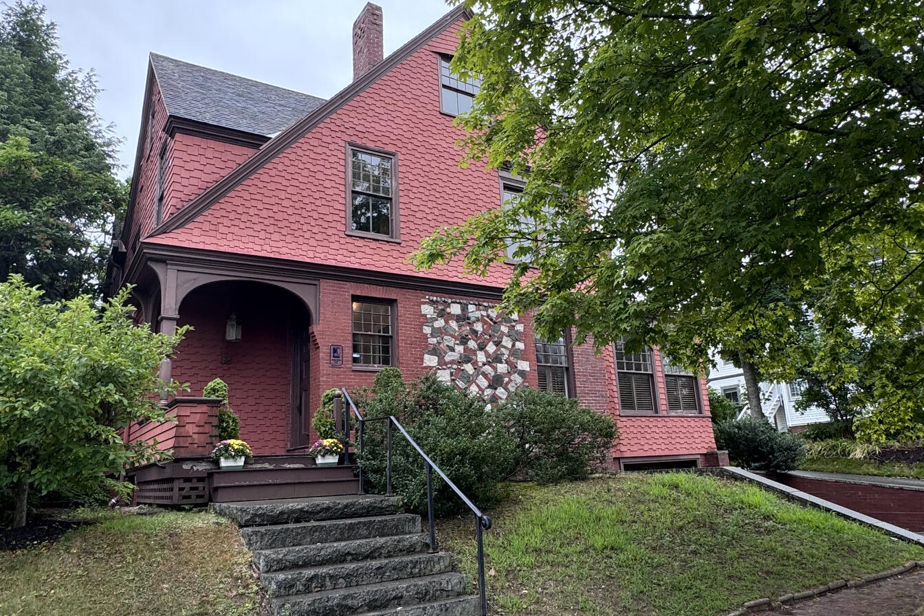 62 Bowdoin Street