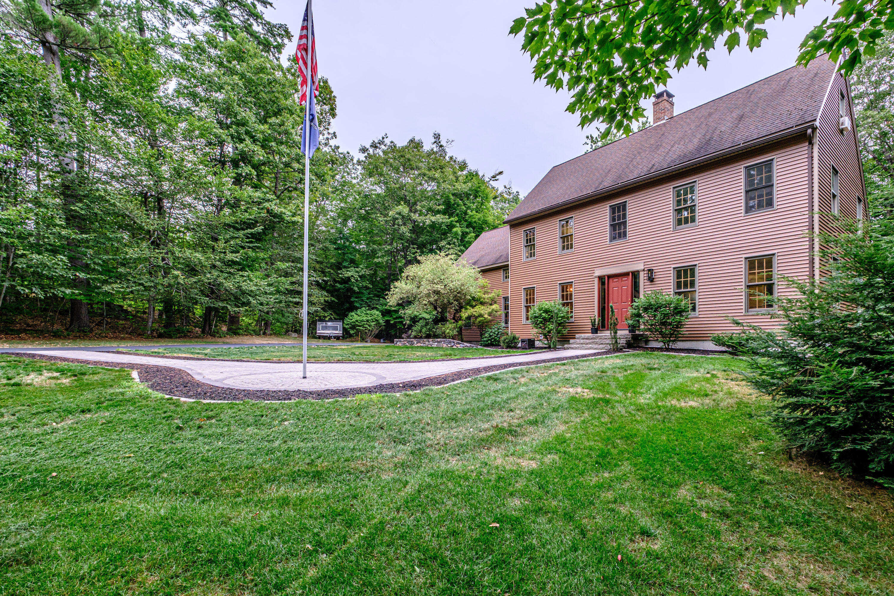 69 Woodland Shore Drive