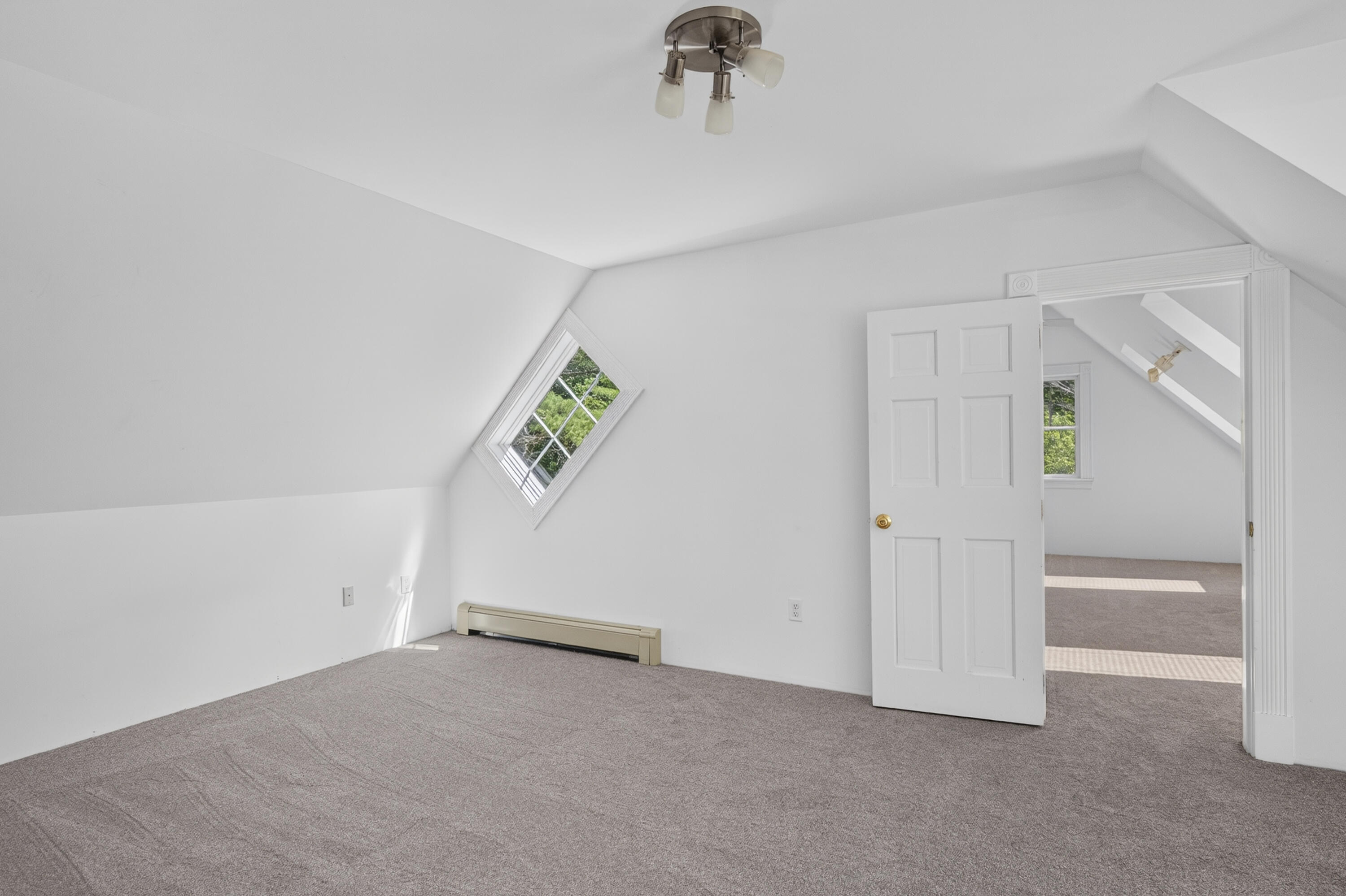 60 Harbour Hill Drive