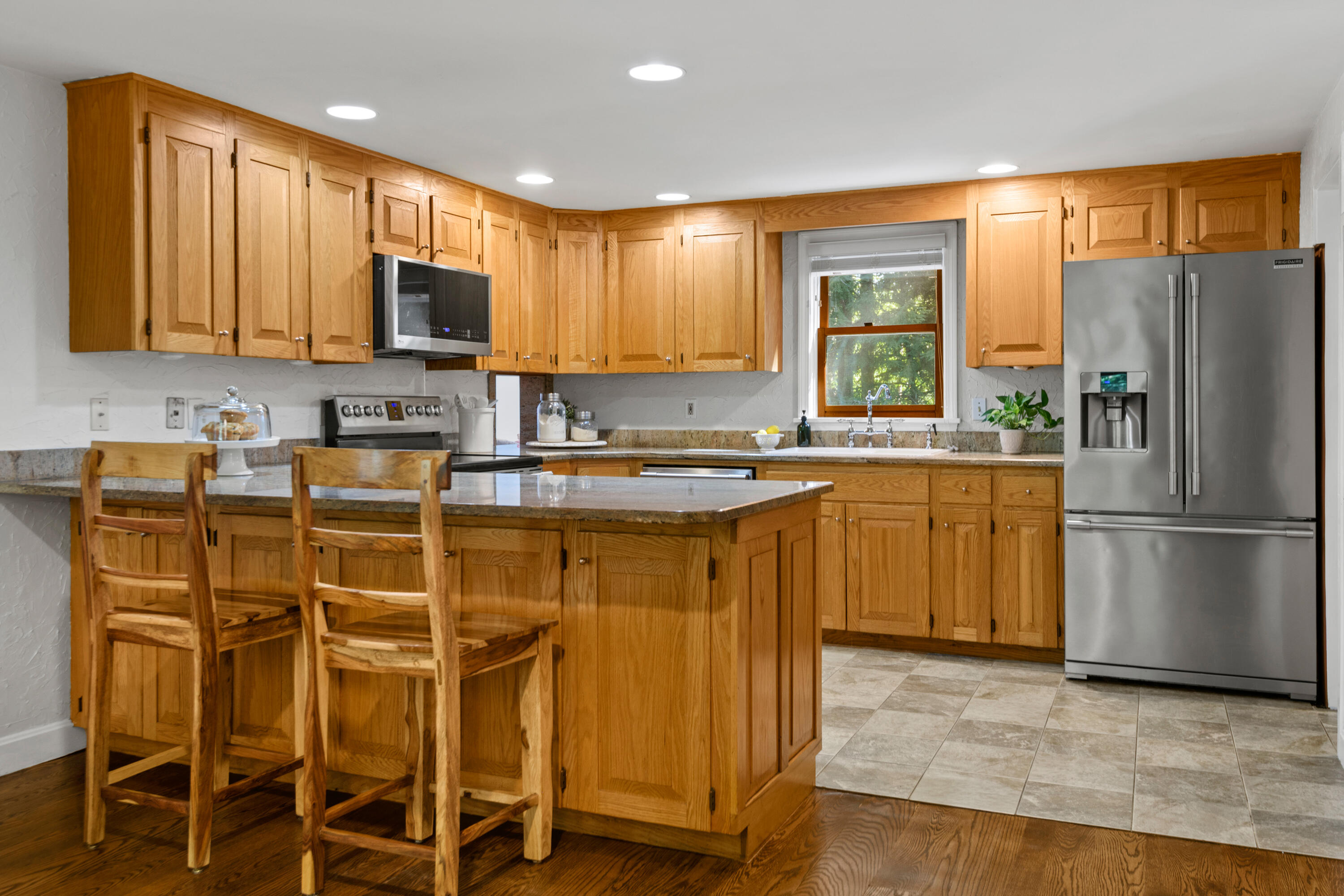 27 Hemlock Ridge