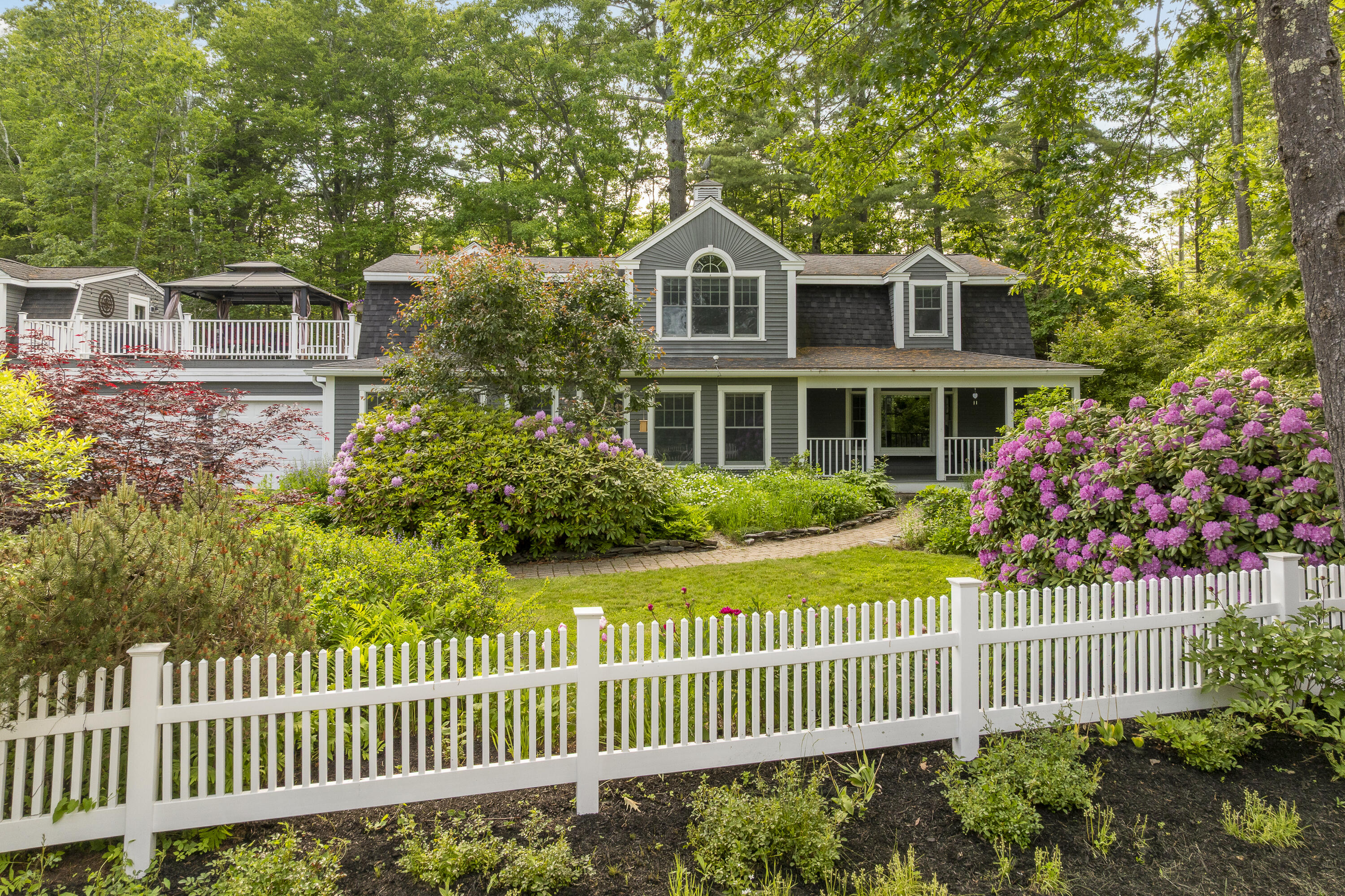 894 Princes Point Road