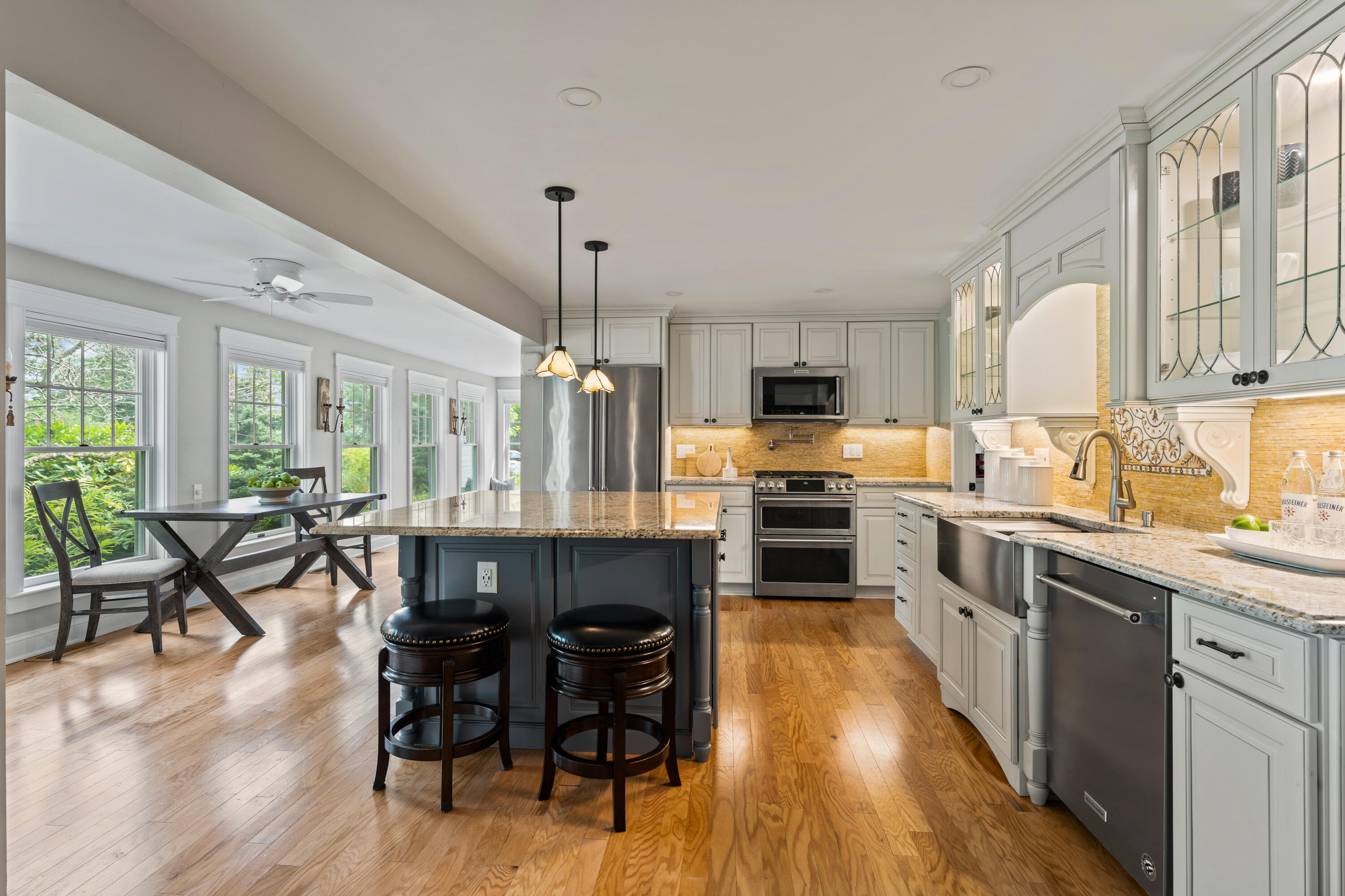 894 Princes Point Road