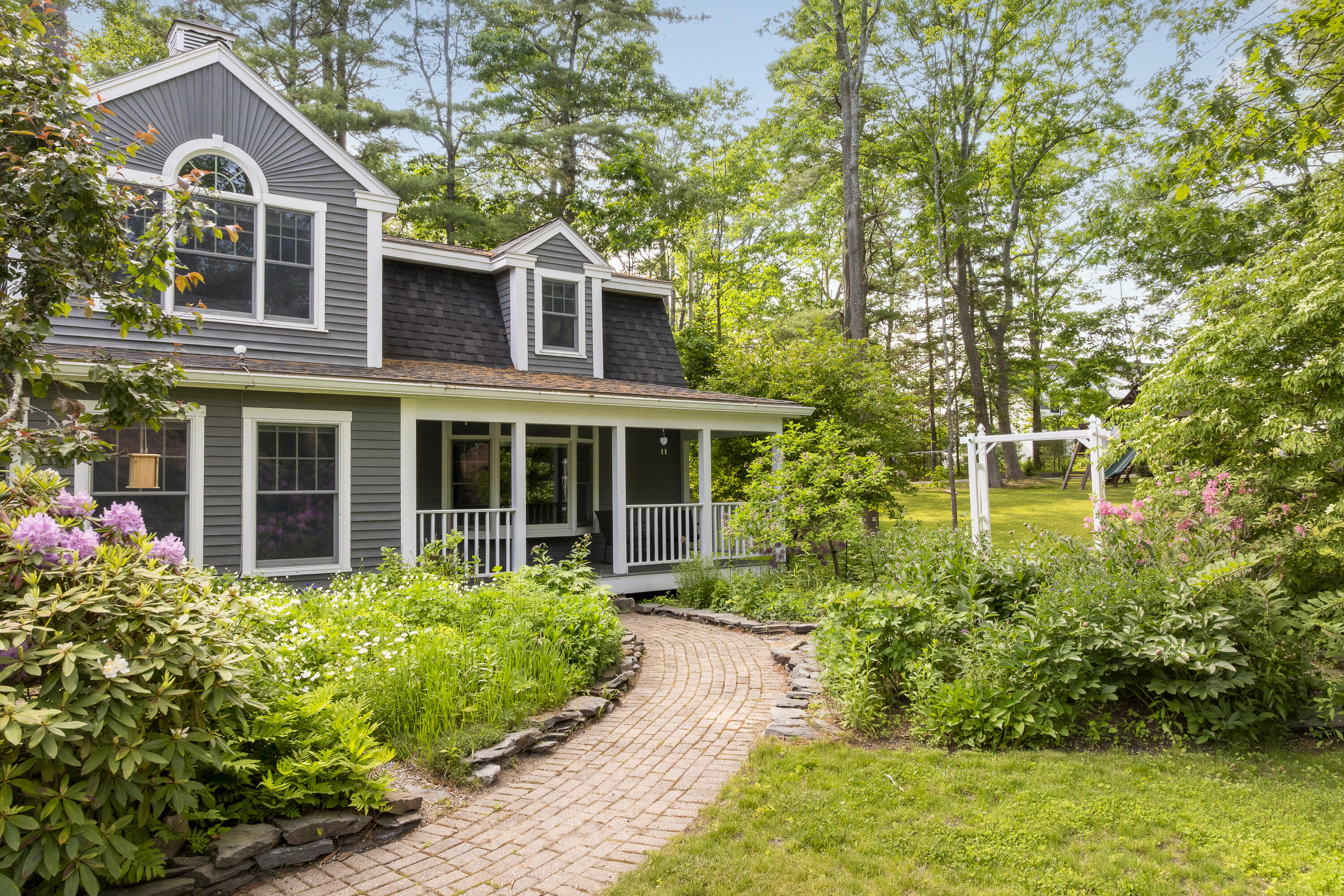 894 Princes Point Road