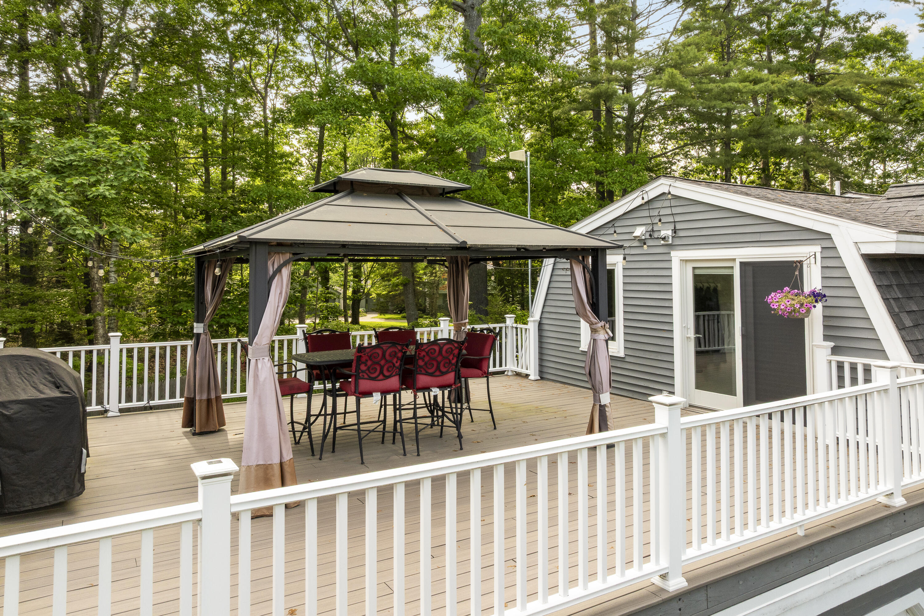 894 Princes Point Road