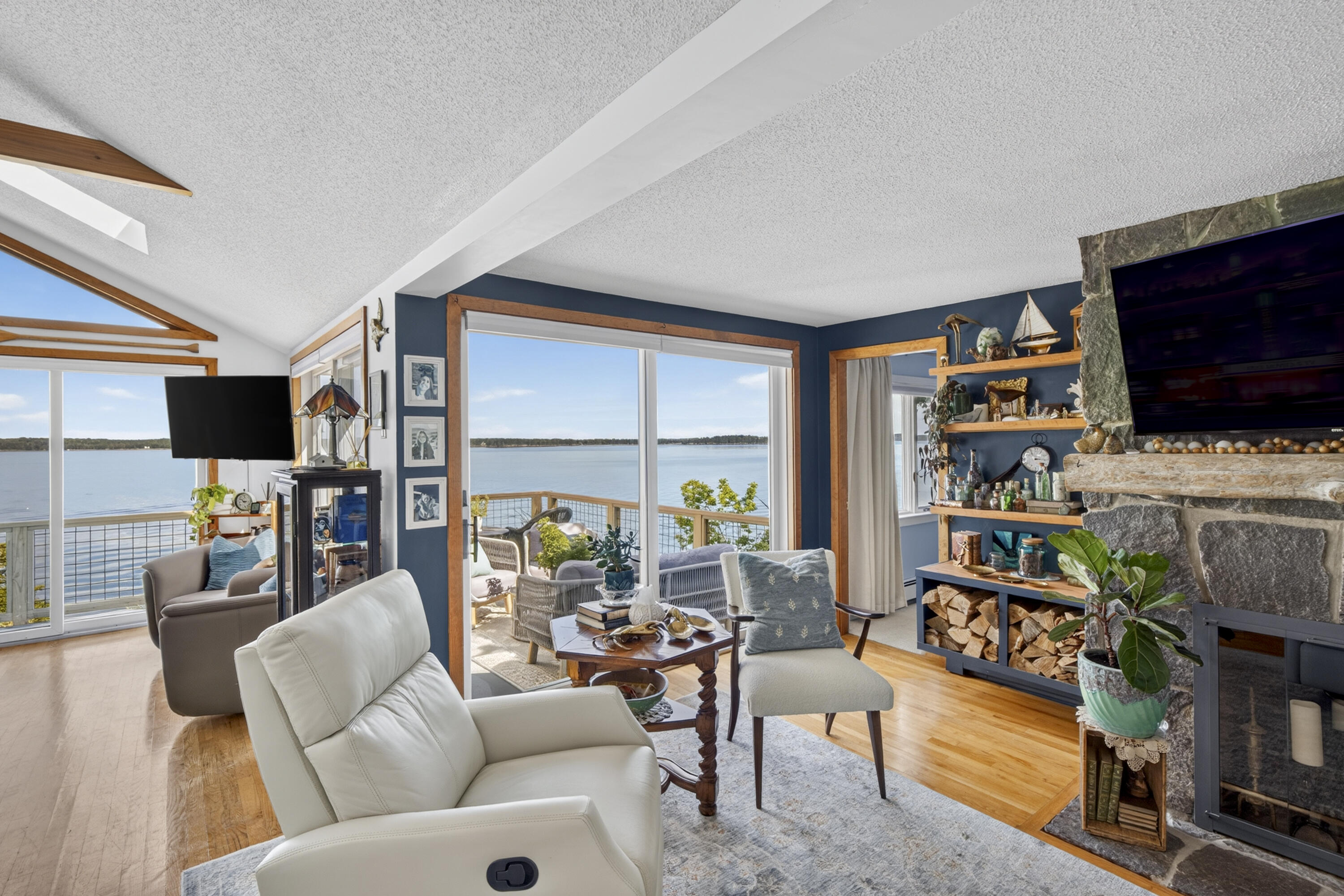 220 Shore Road