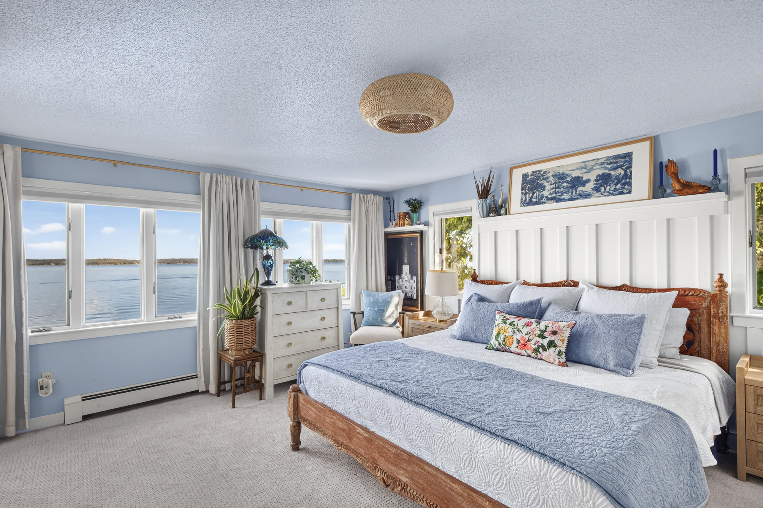 220 Shore Road