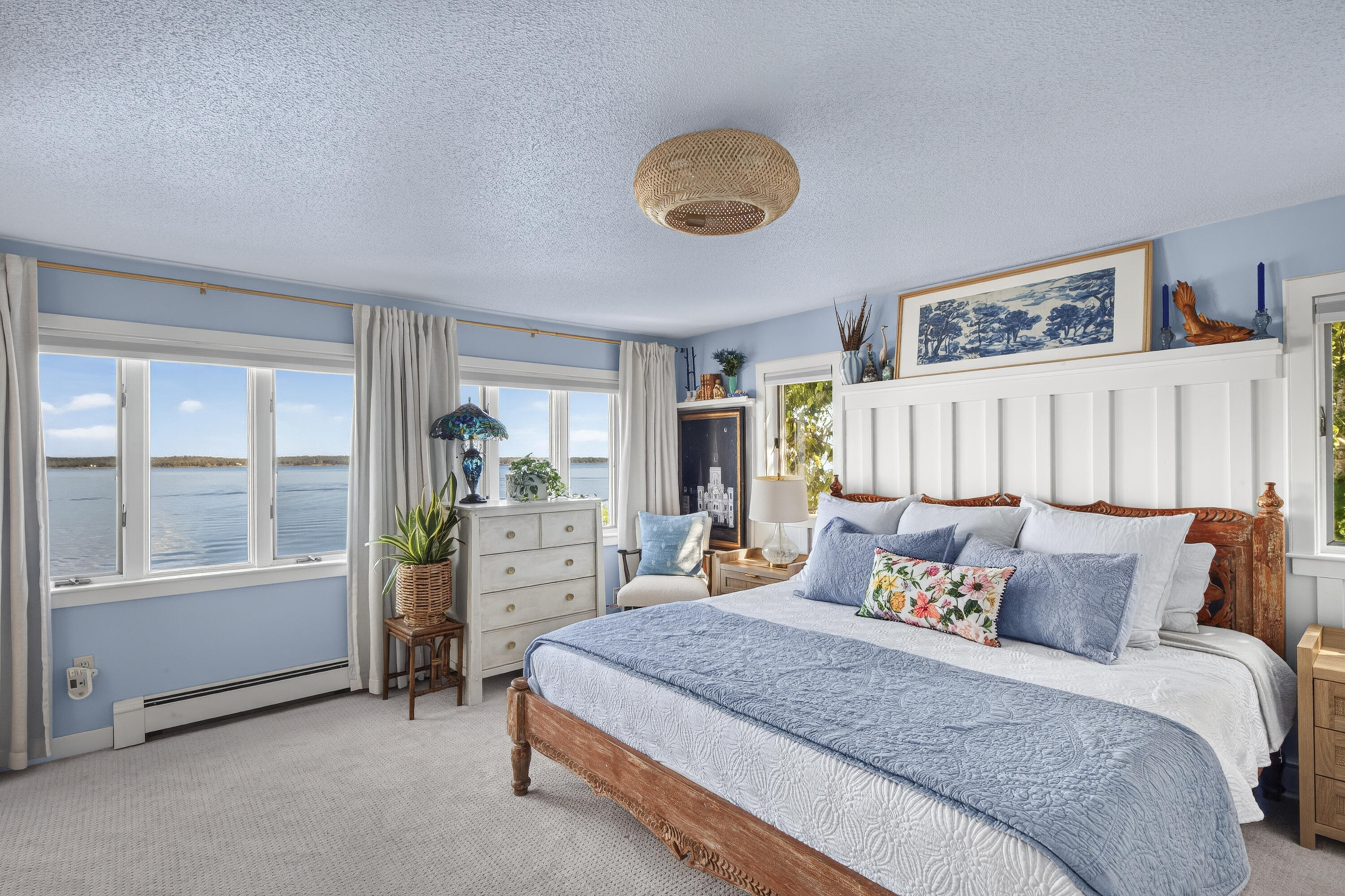 220 Shore Road