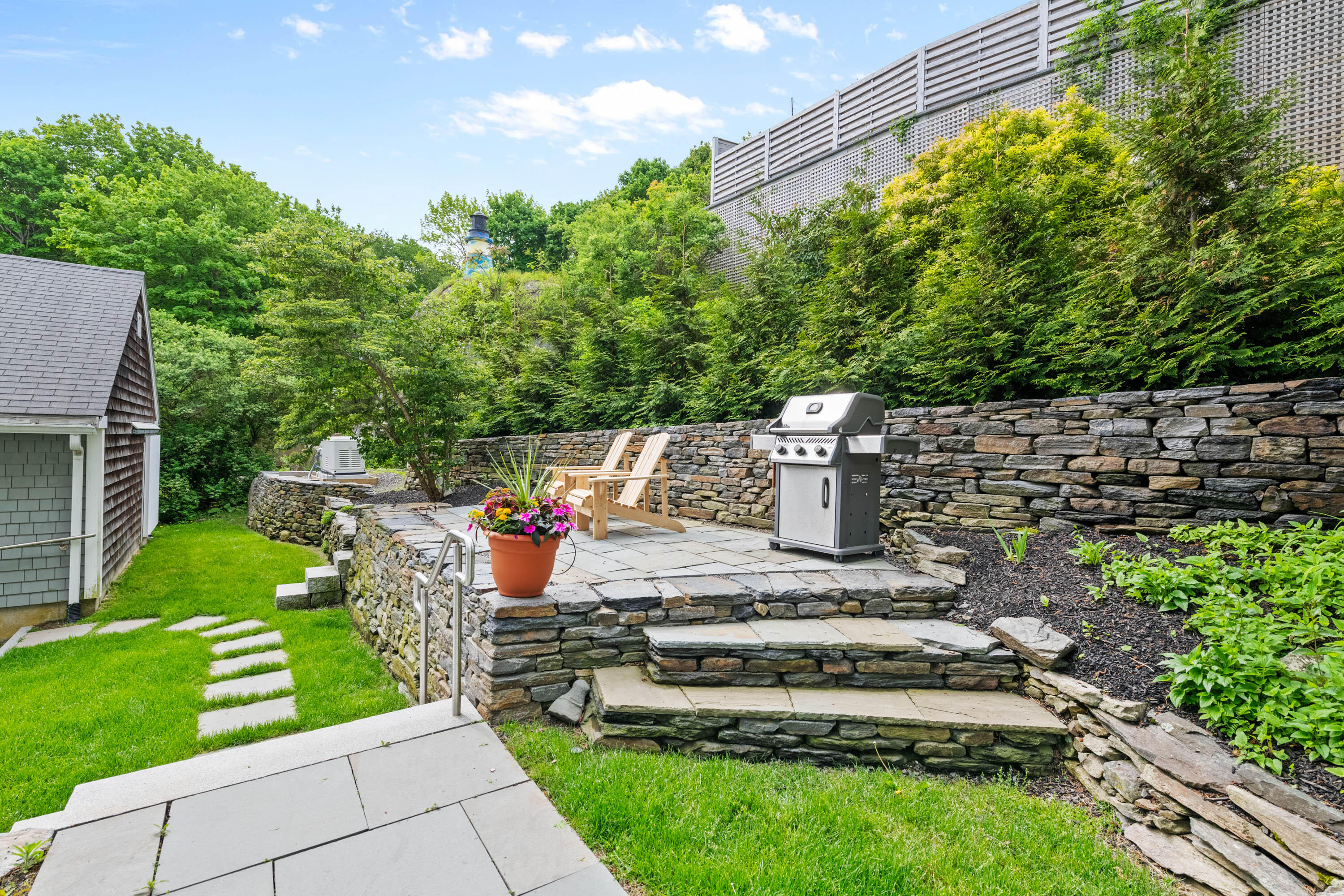 3 Garden Circle