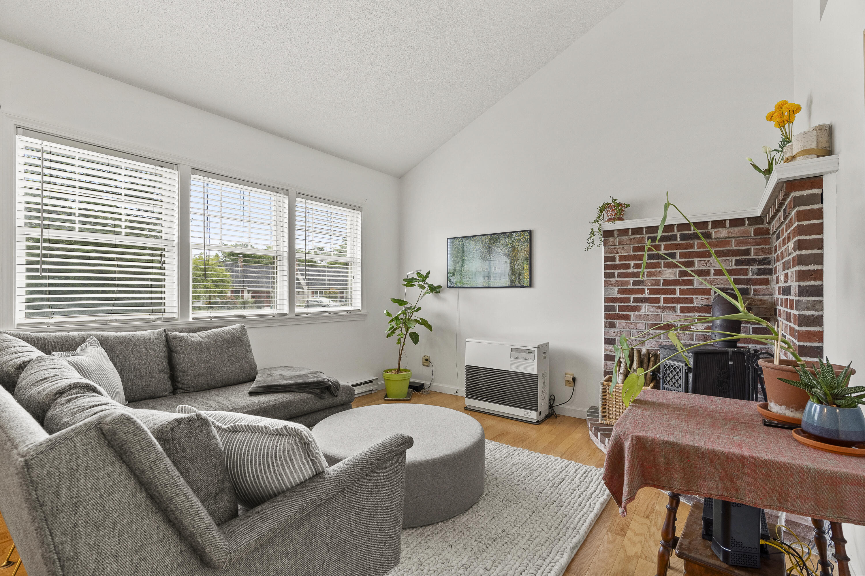 8 Riverbend Drive 8