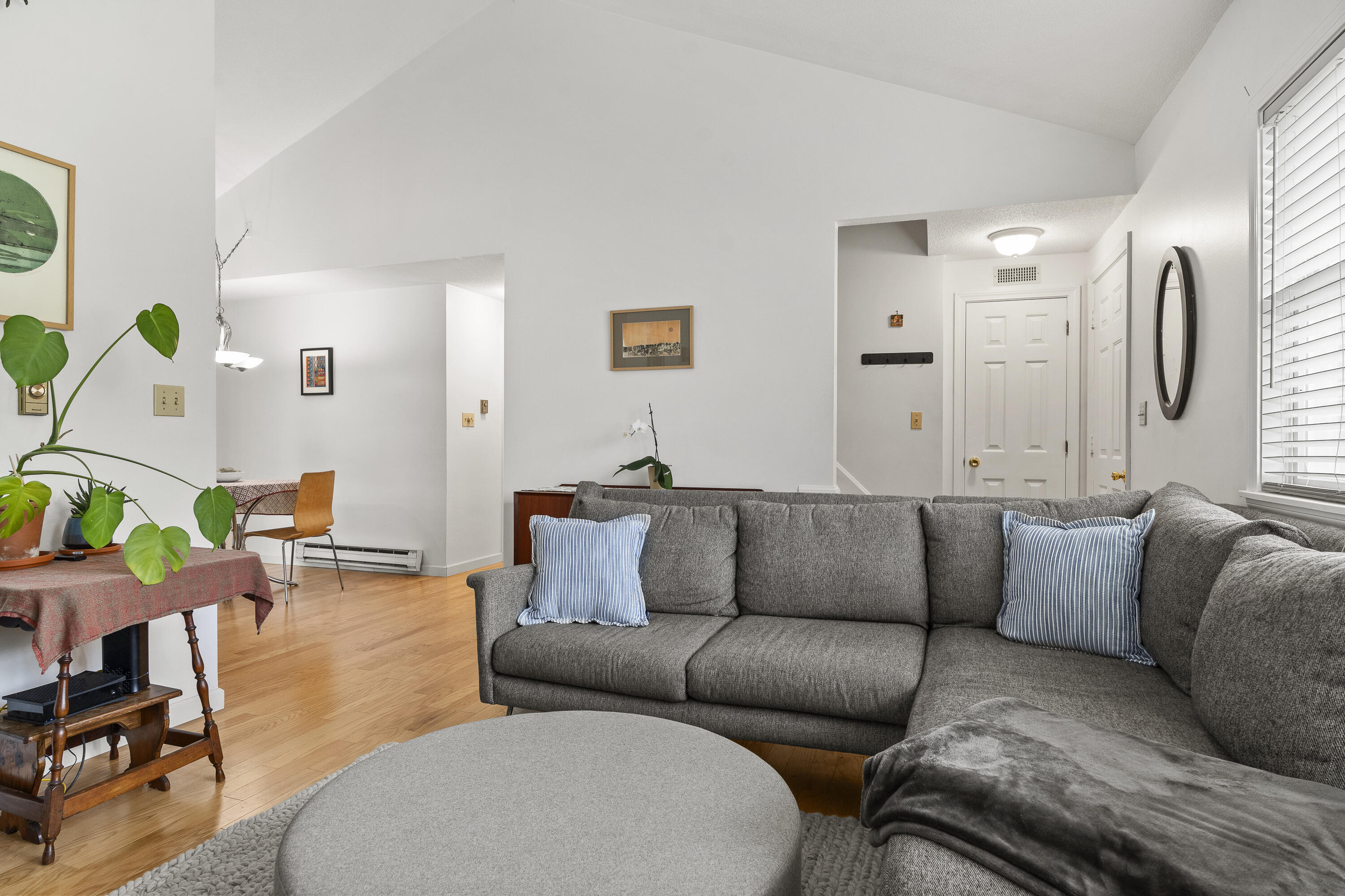 8 Riverbend Drive 8