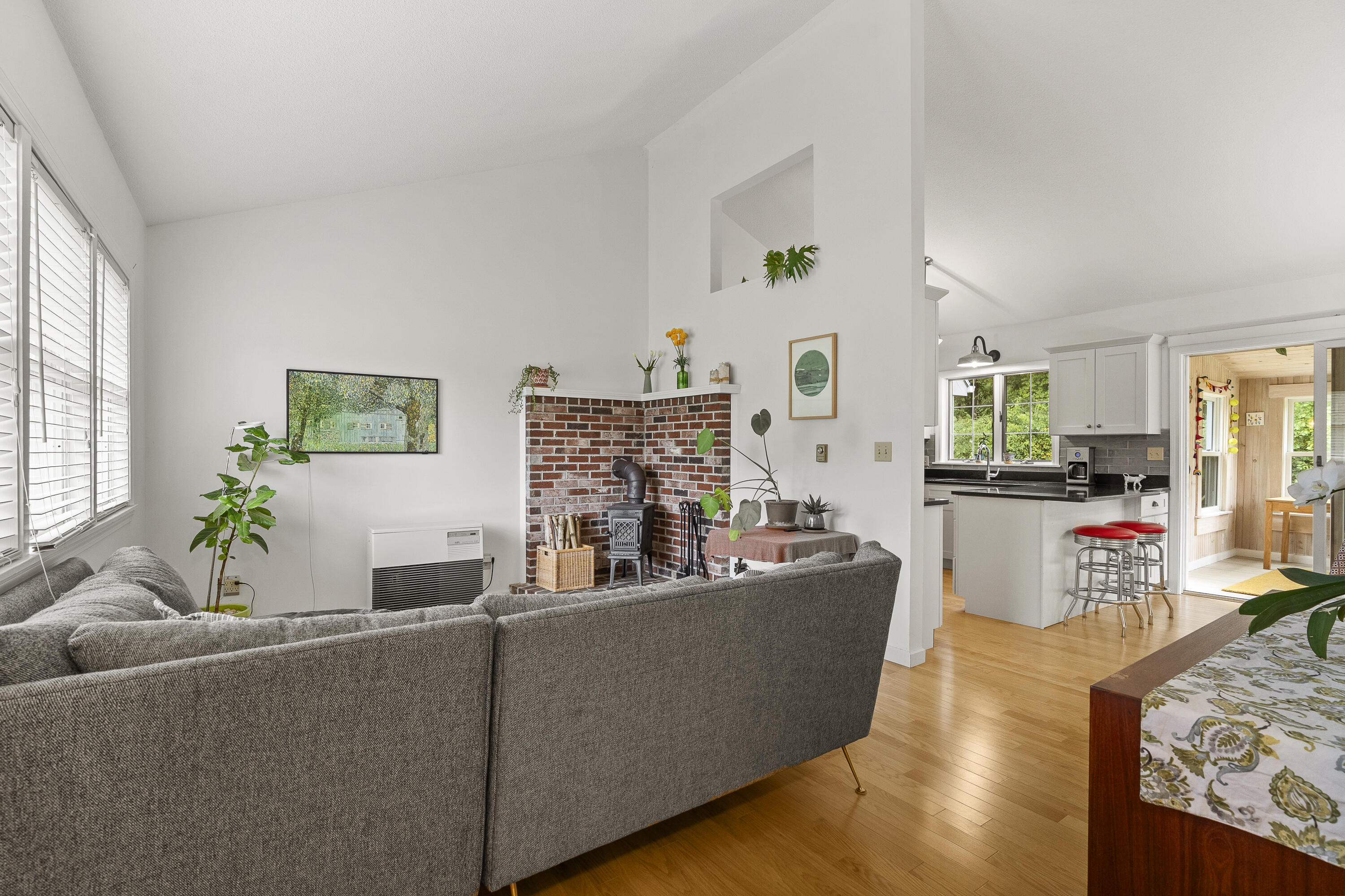 8 Riverbend Drive 8