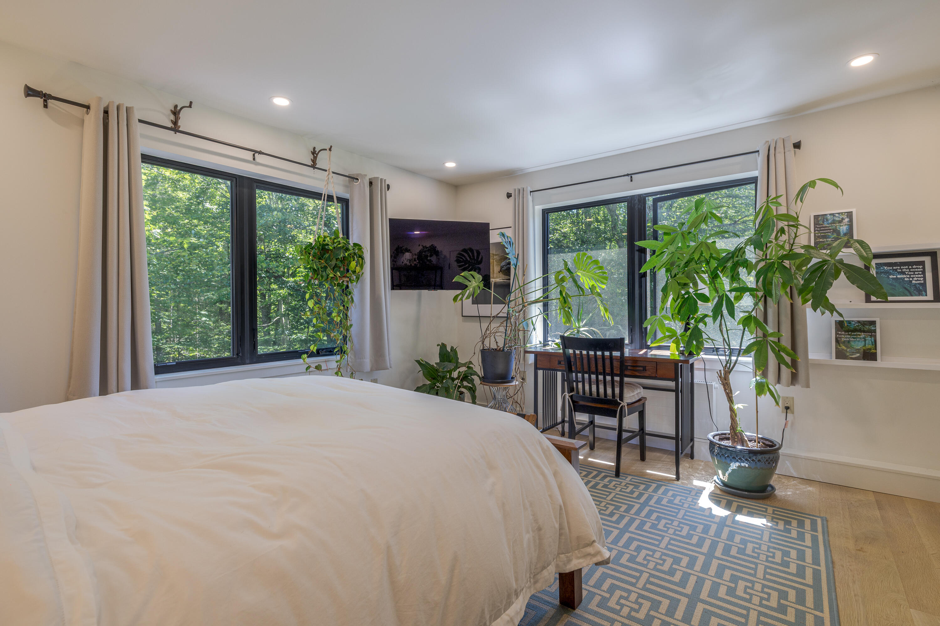 32 Sunup Lane