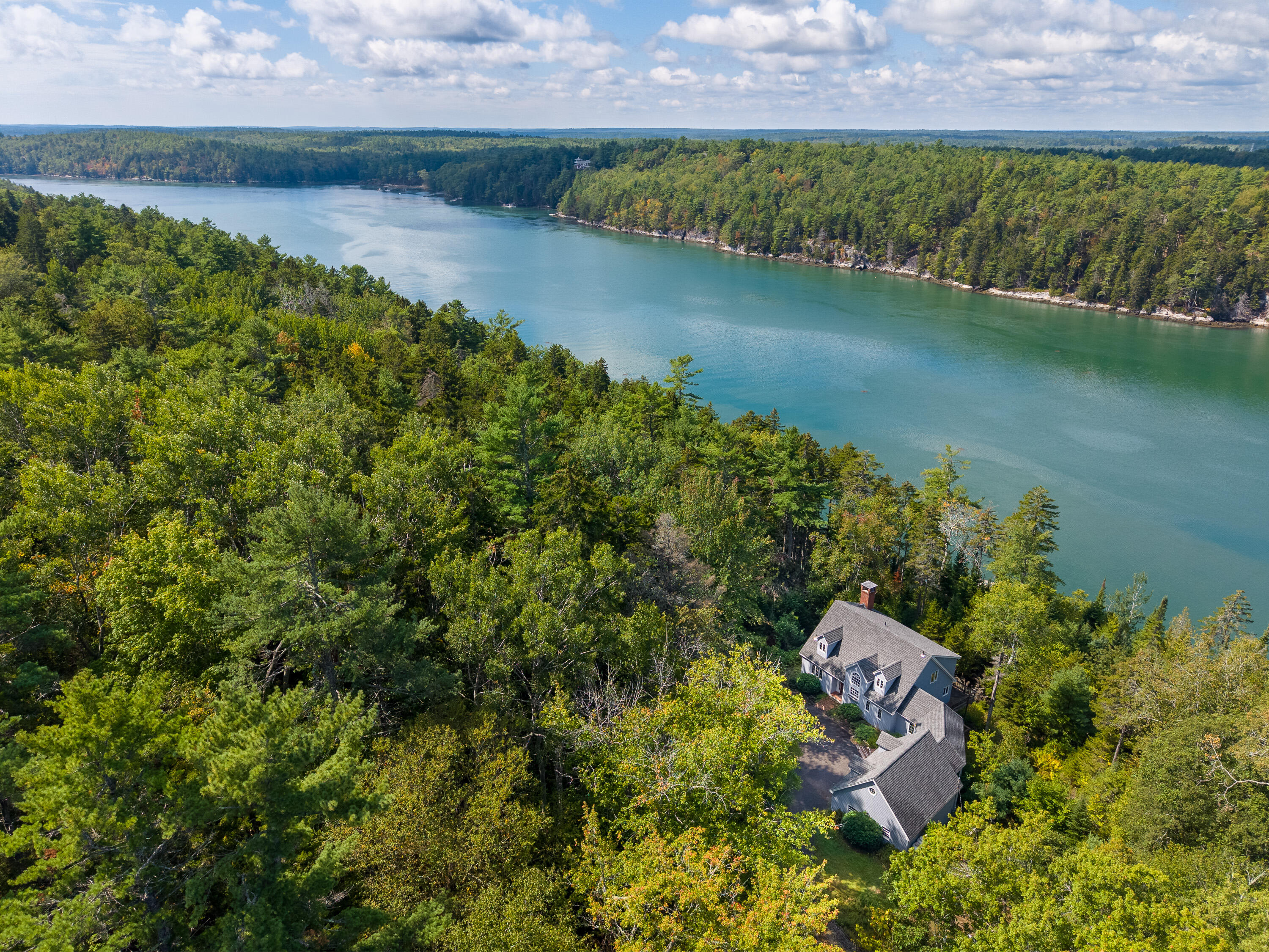 17 River Wind Lane