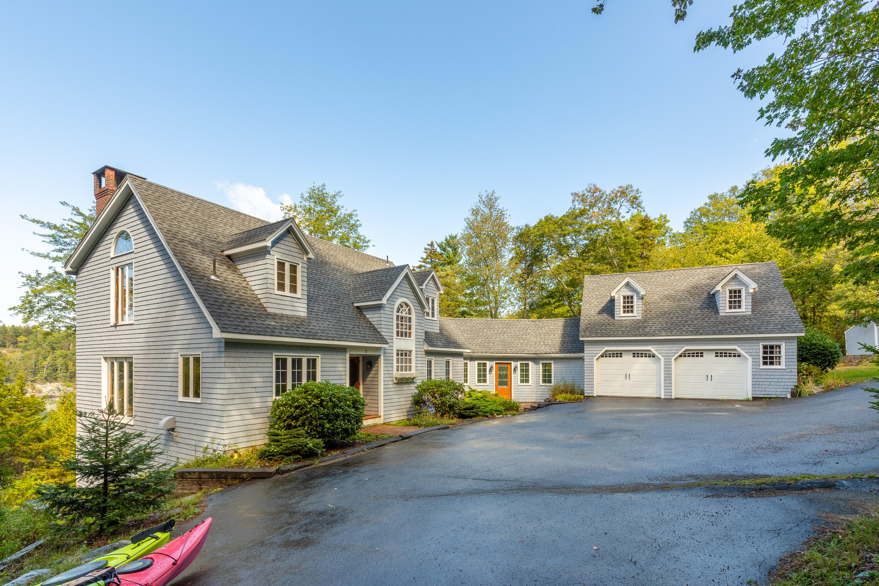 17 River Wind Lane