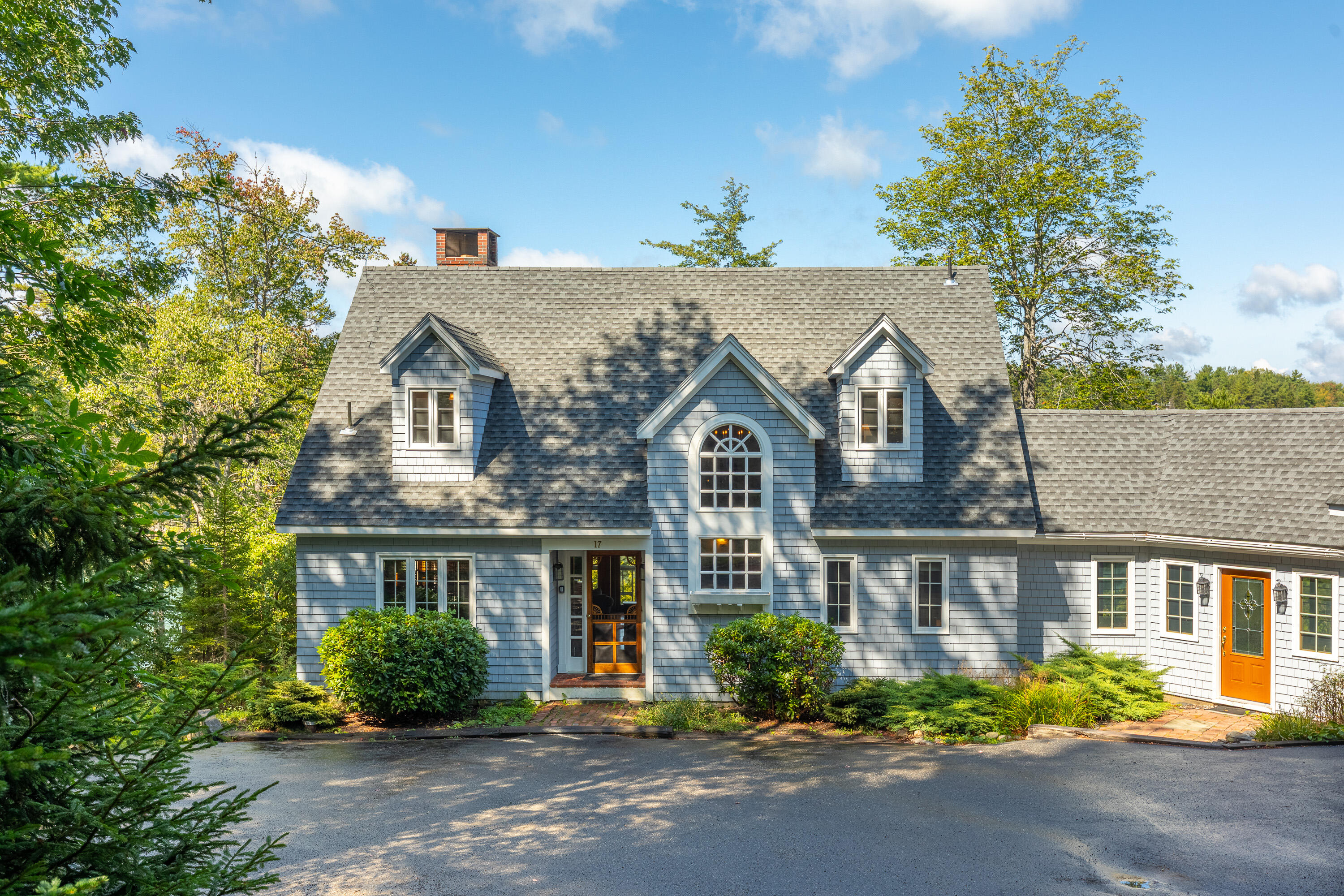 17 River Wind Lane