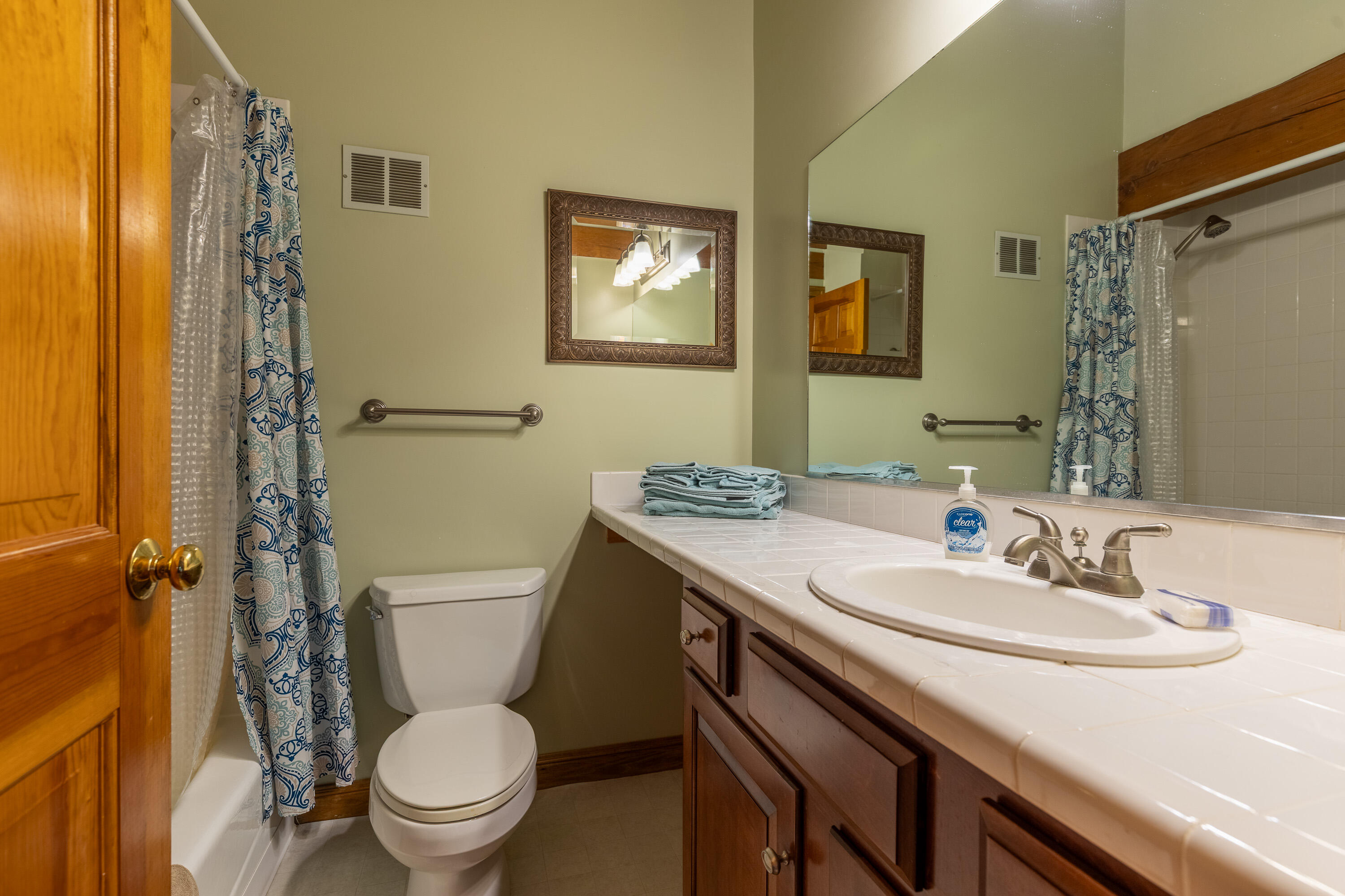 17 River Wind Lane