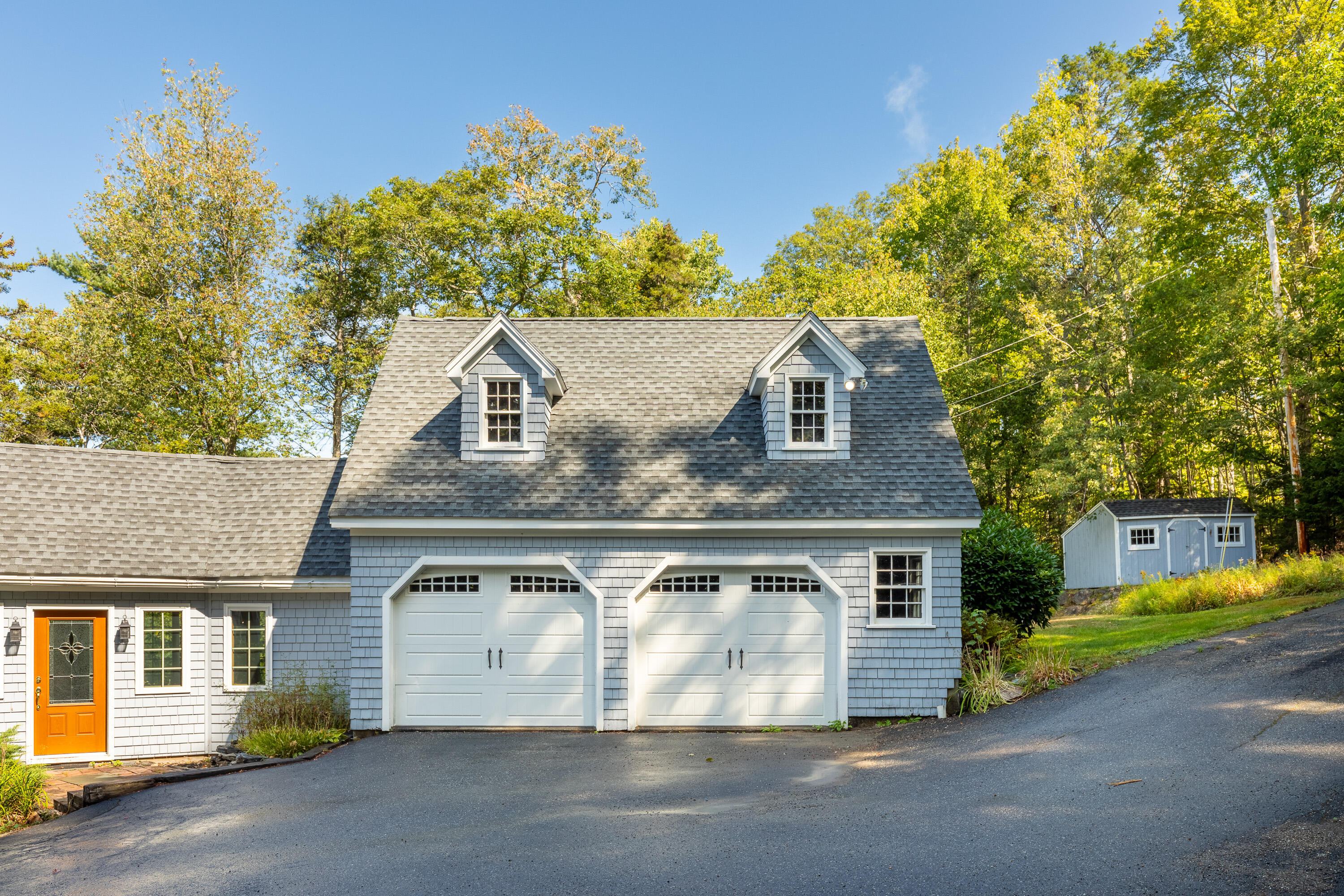 17 River Wind Lane