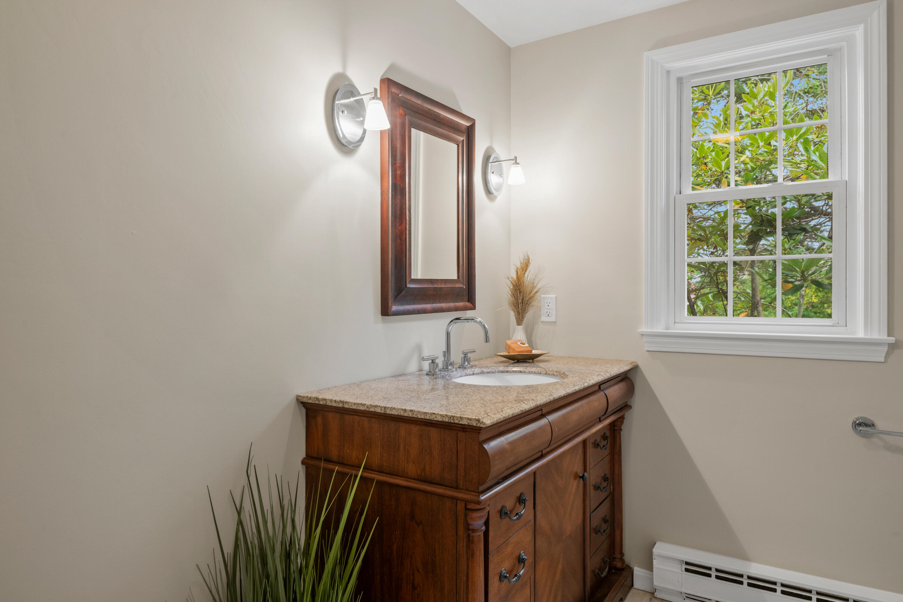 46 Colonial Village 46