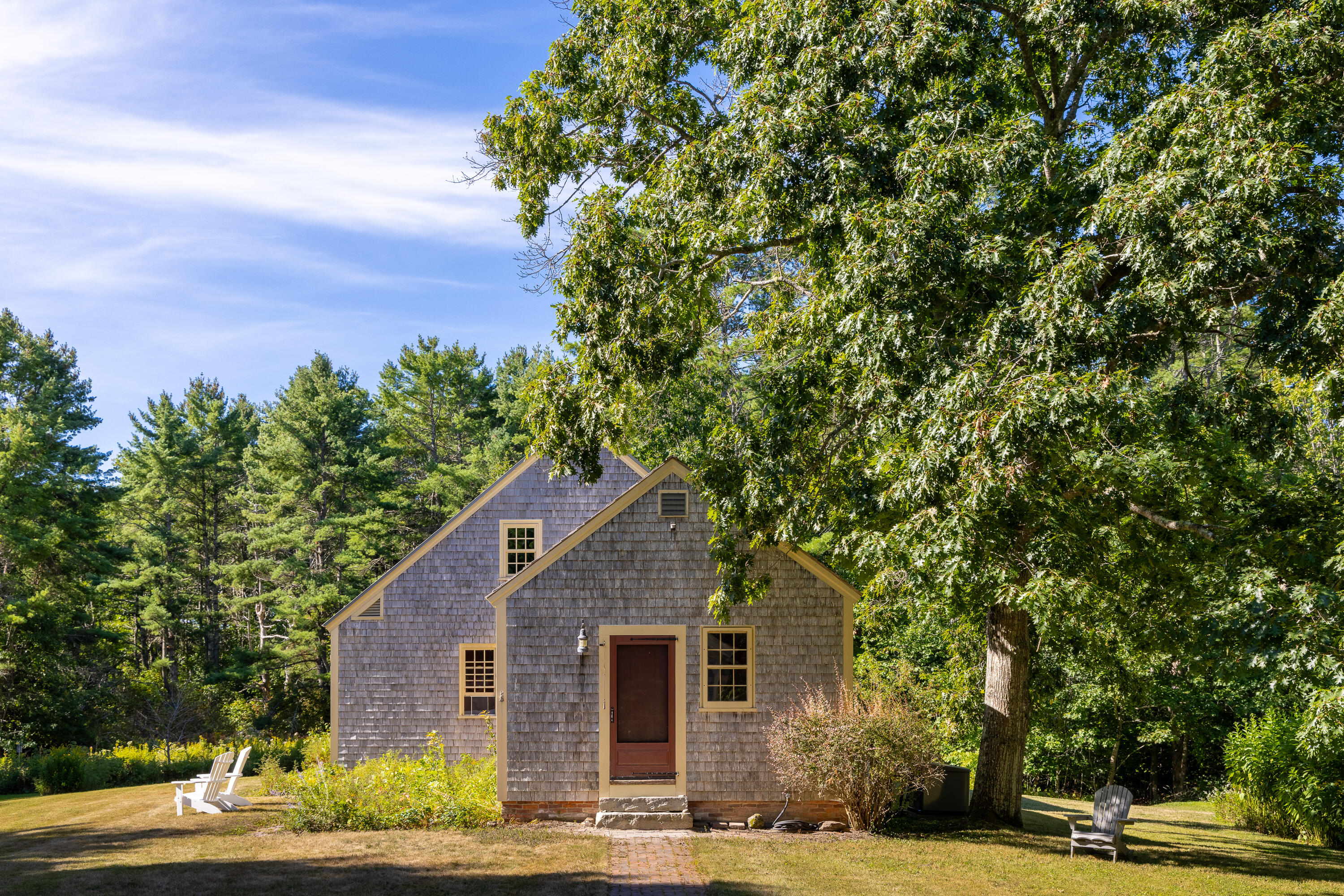 242 Simpsons Point Road