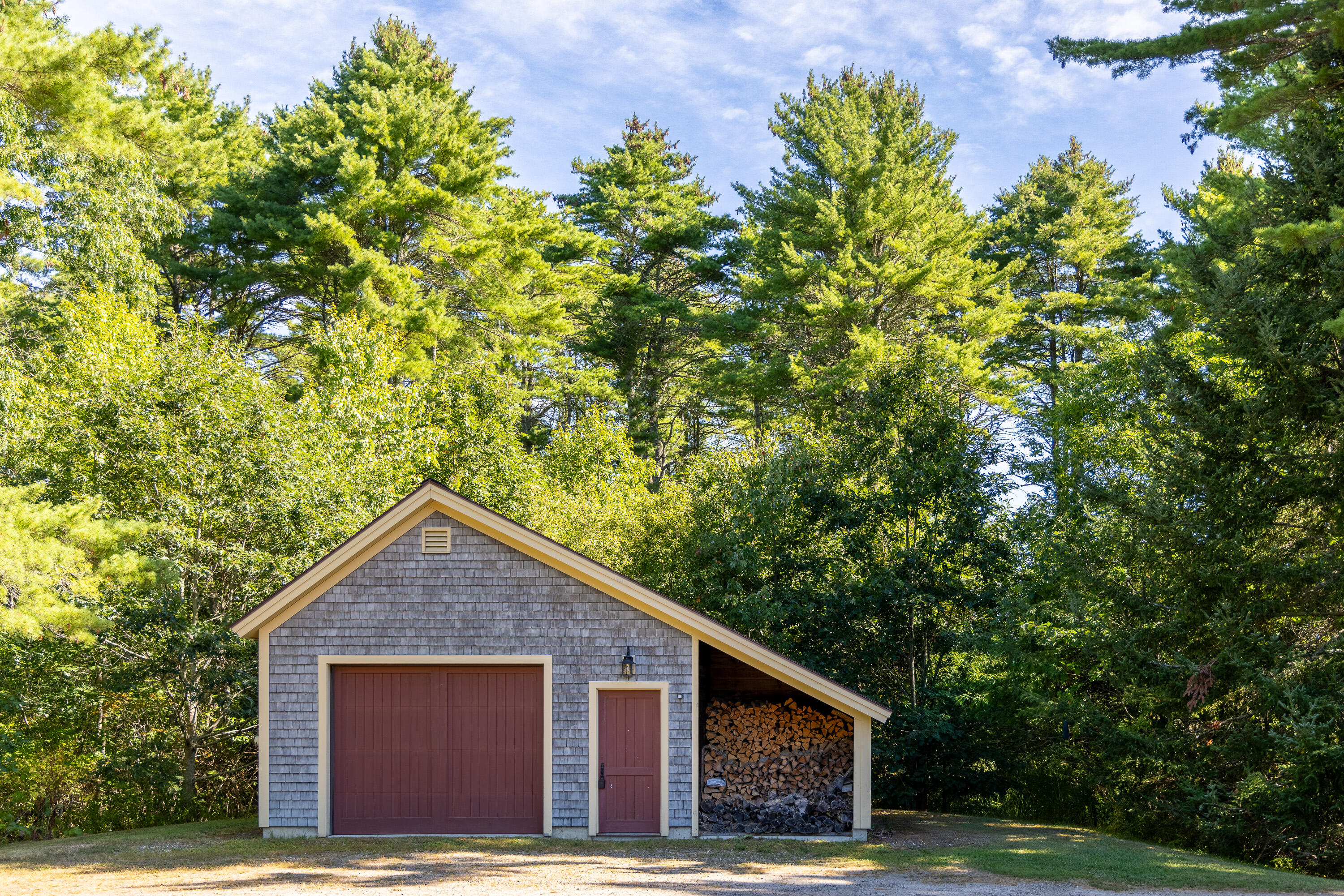 242 Simpsons Point Road
