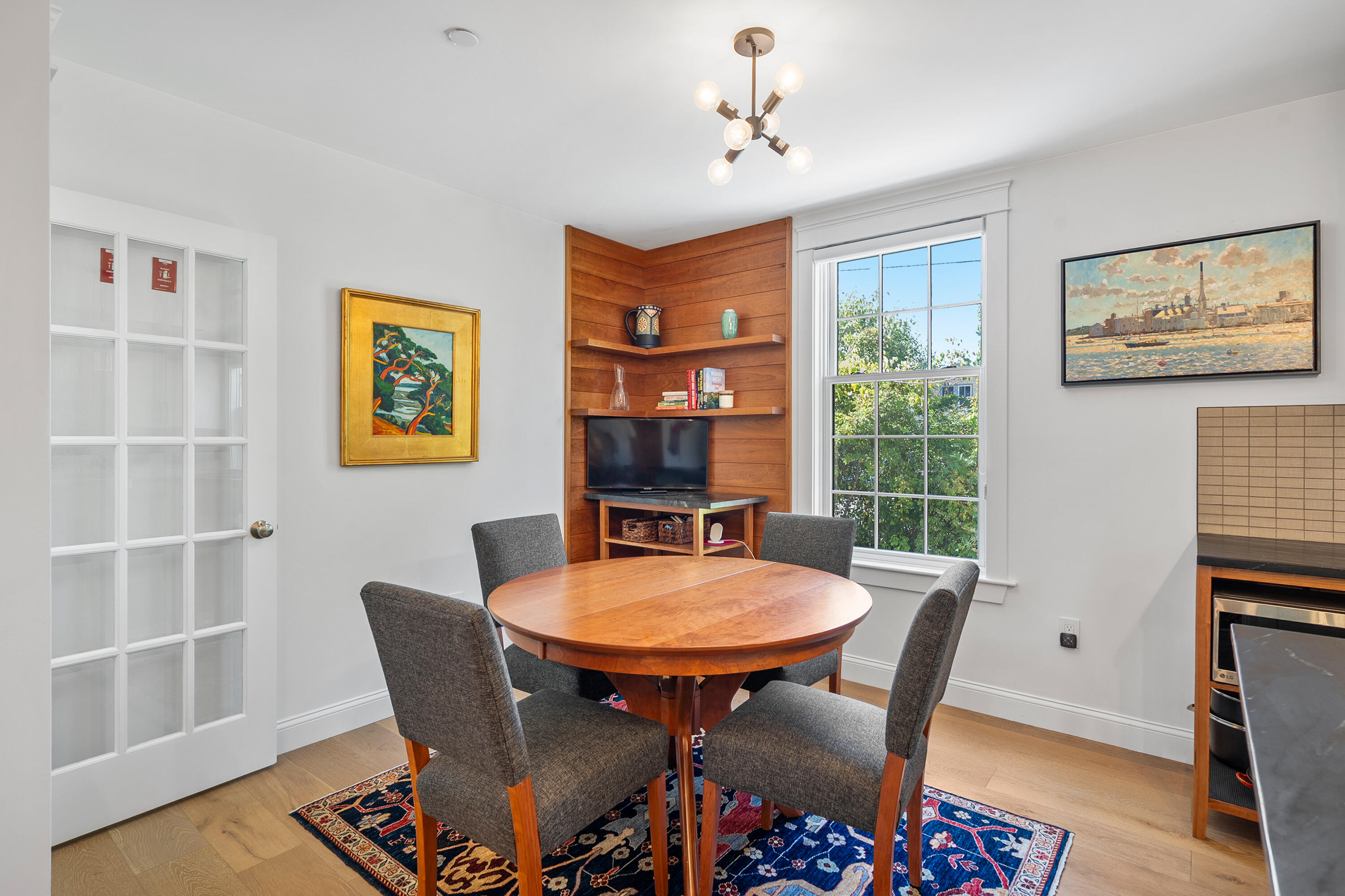 153 Main Street 4