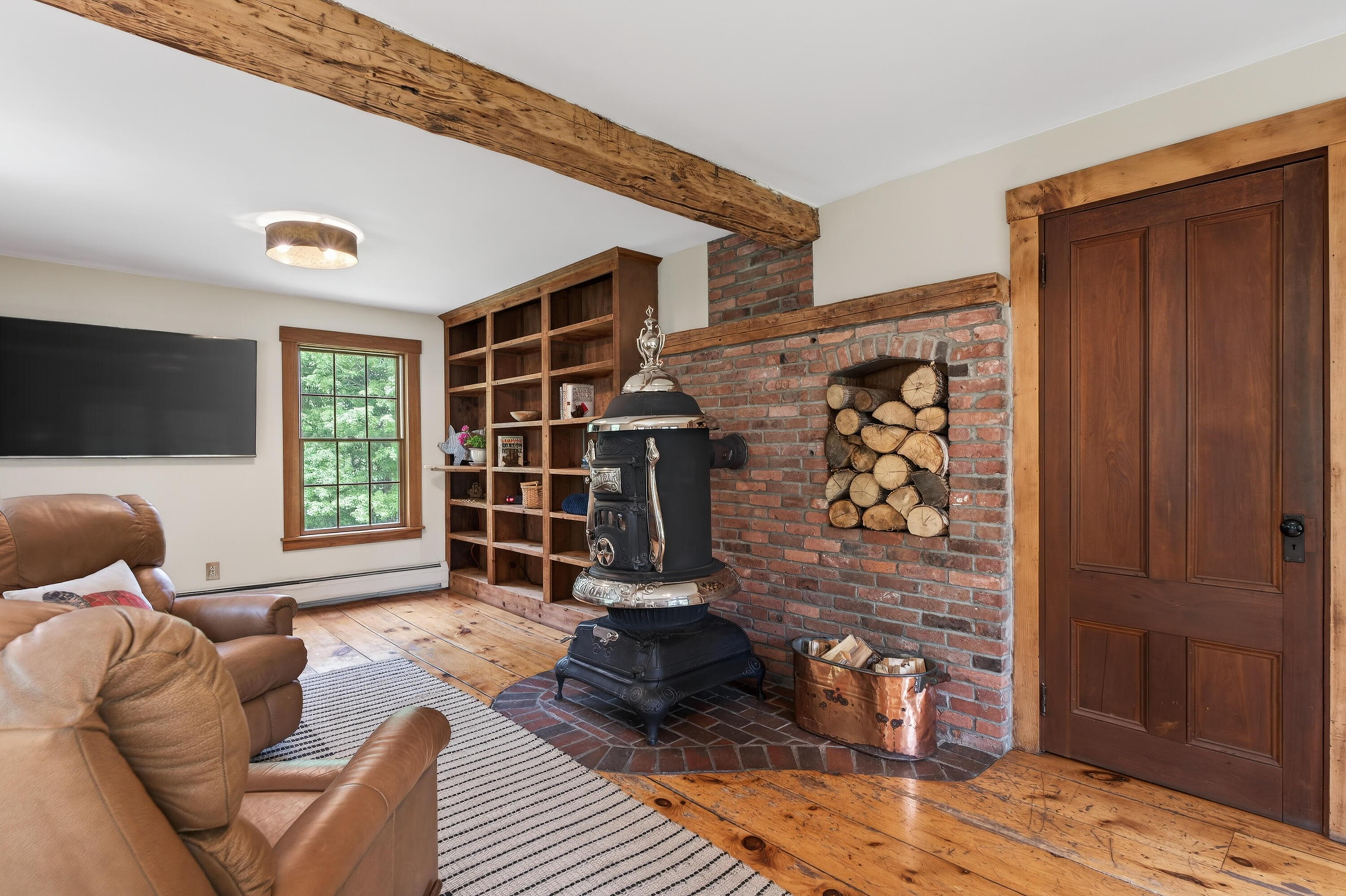 136 Frost Hill Road