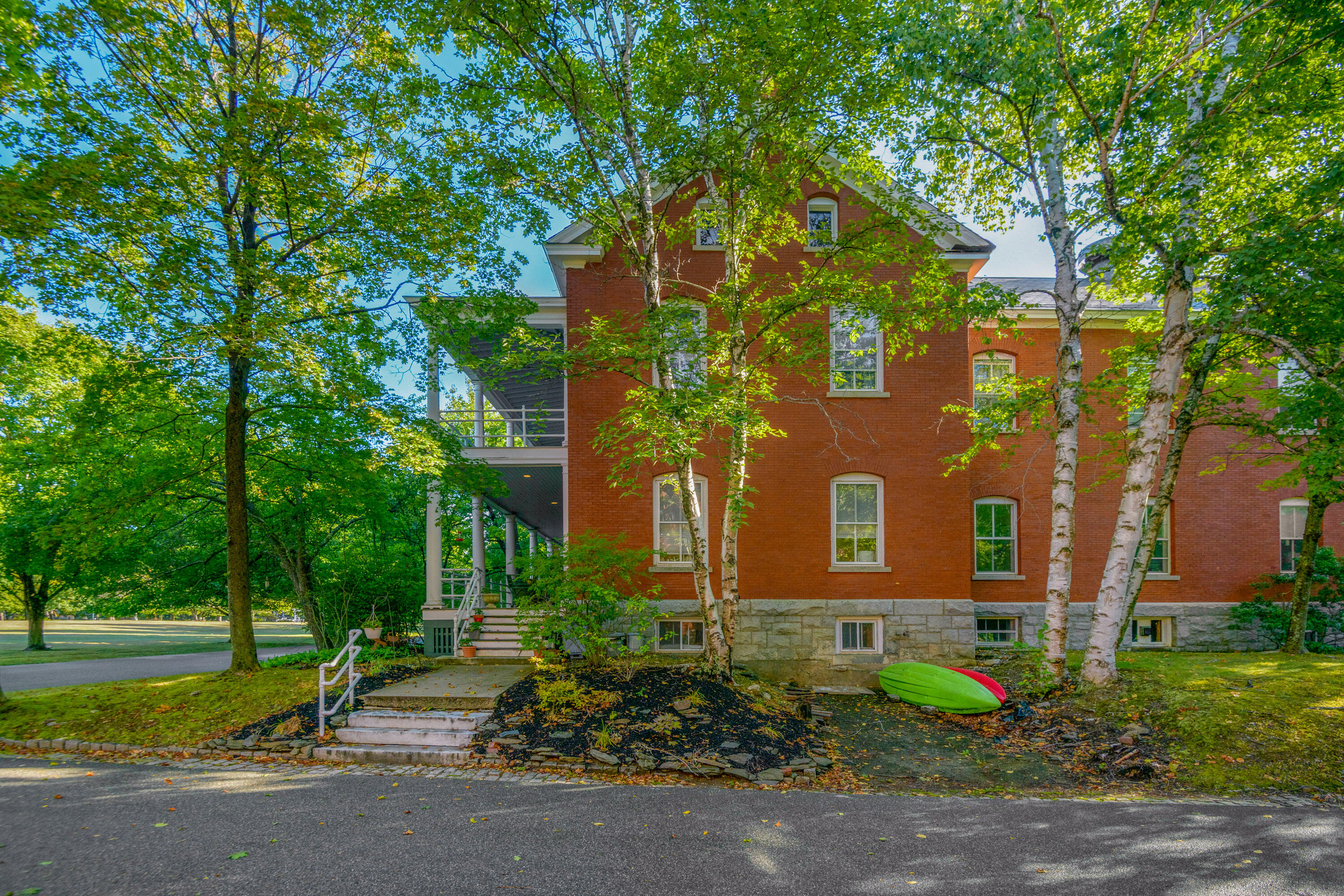 92 McKinley Court 92
