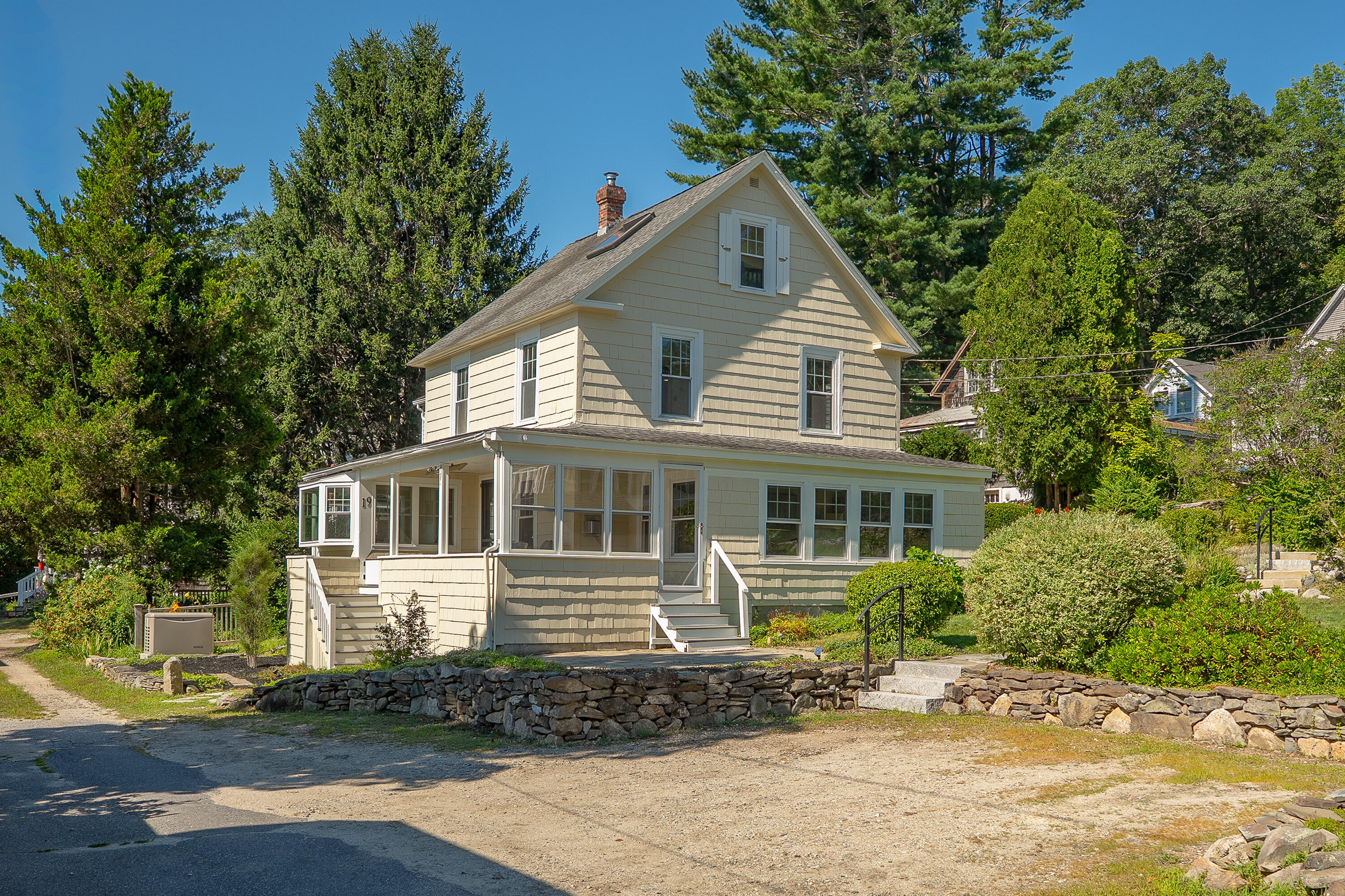 19 Town Landing Road