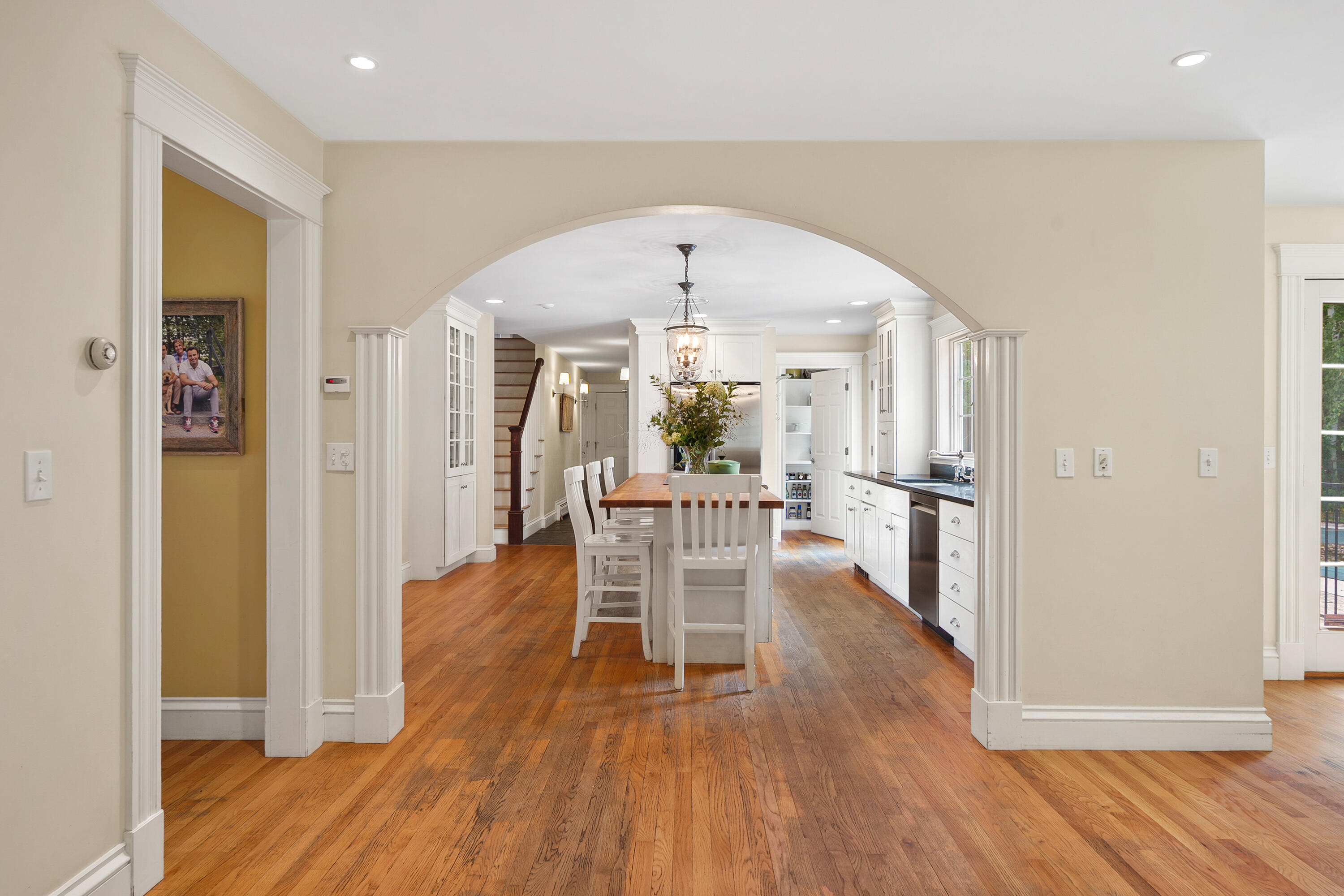 133 Hawthorne Lane