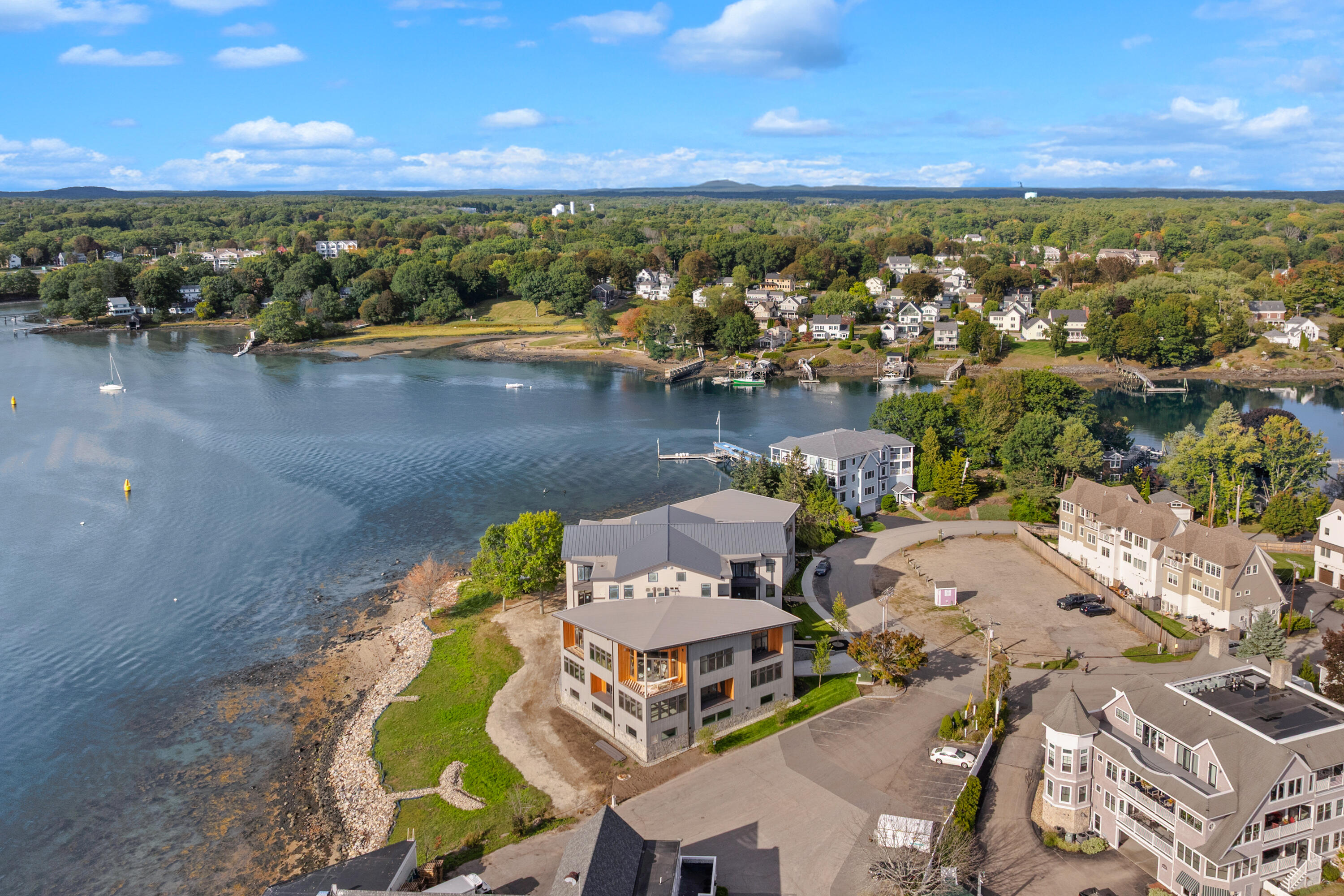 35 Badgers Island West 302