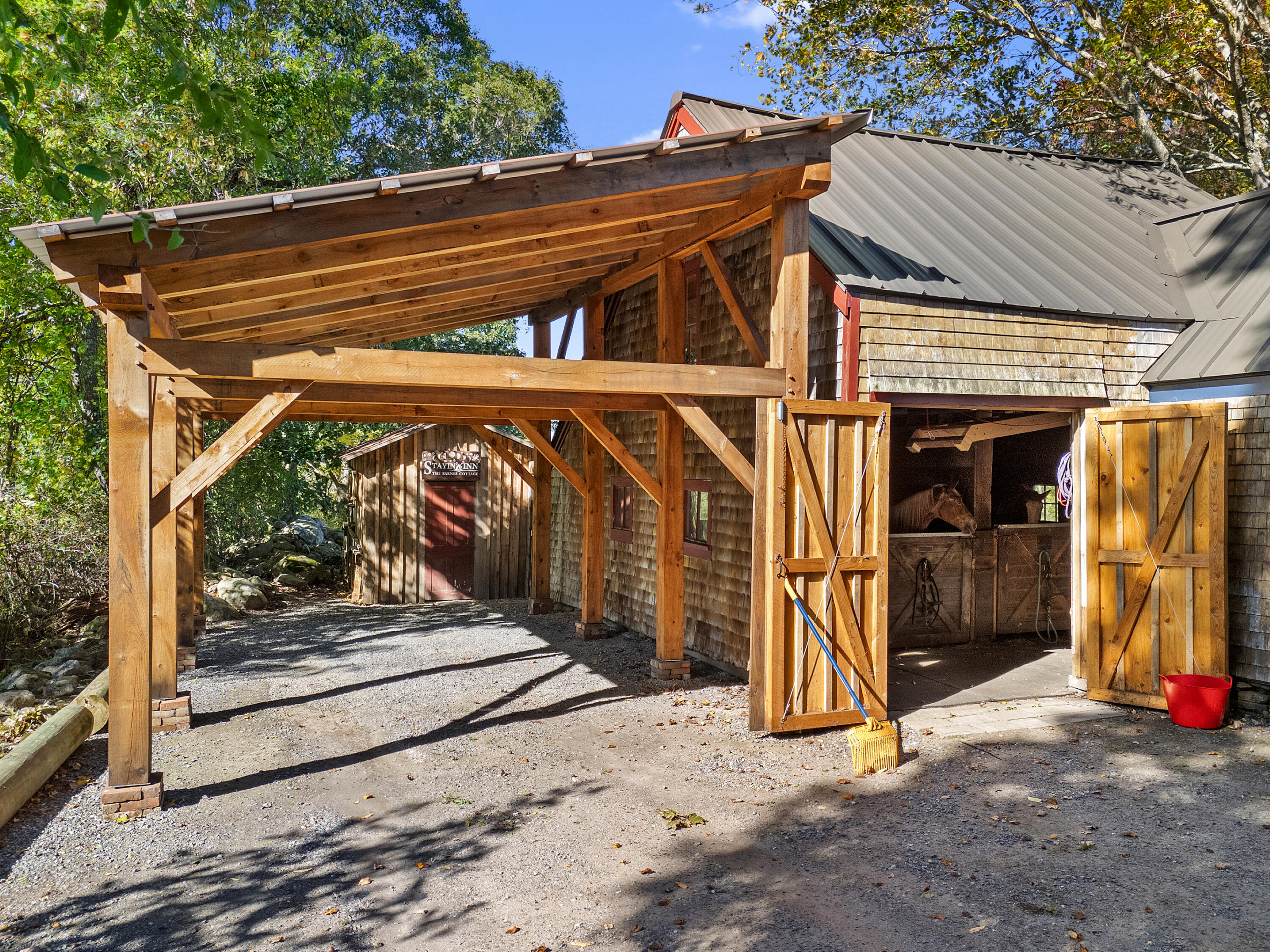 935 Dutch Neck Road