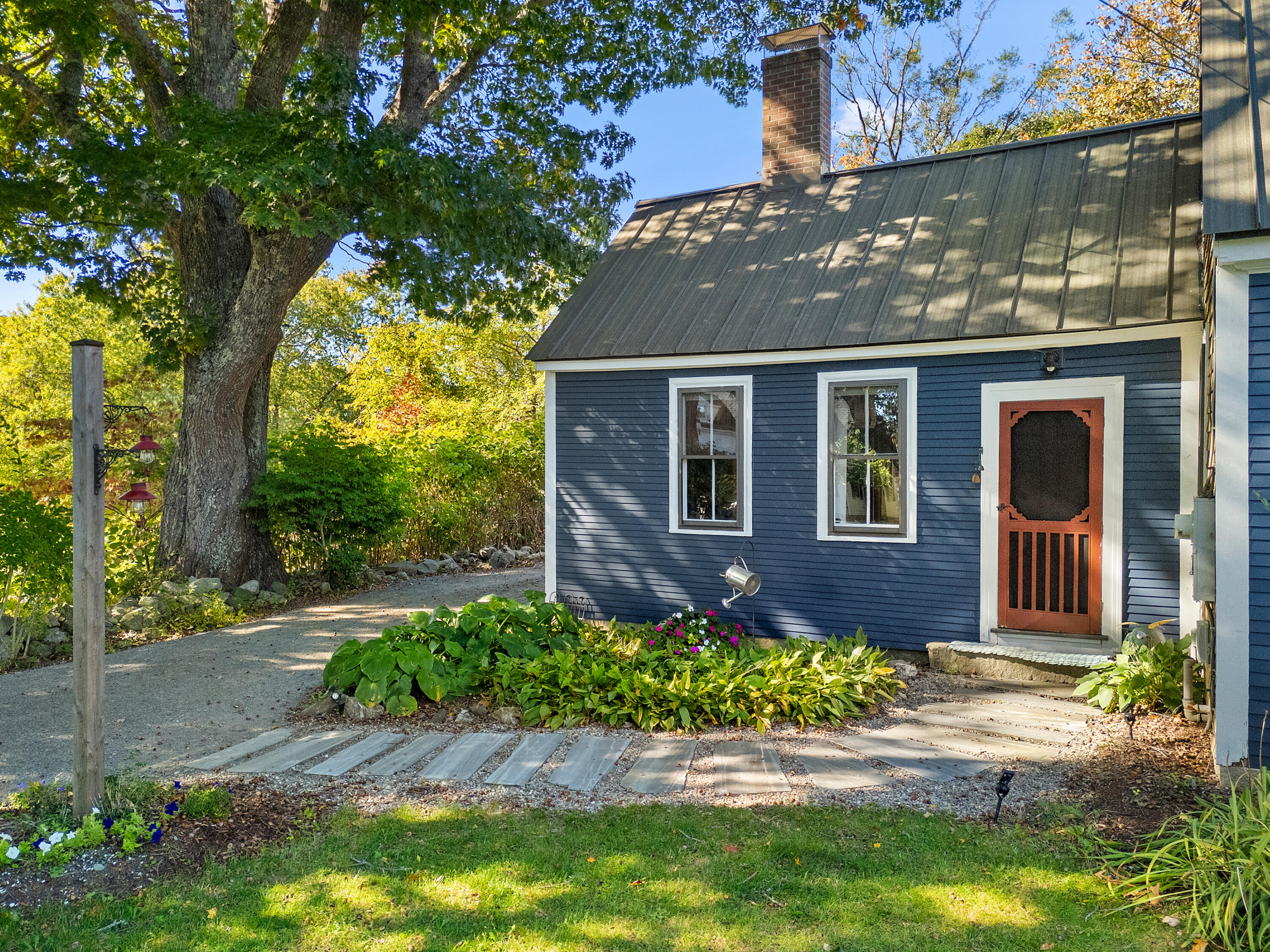 935 Dutch Neck Road