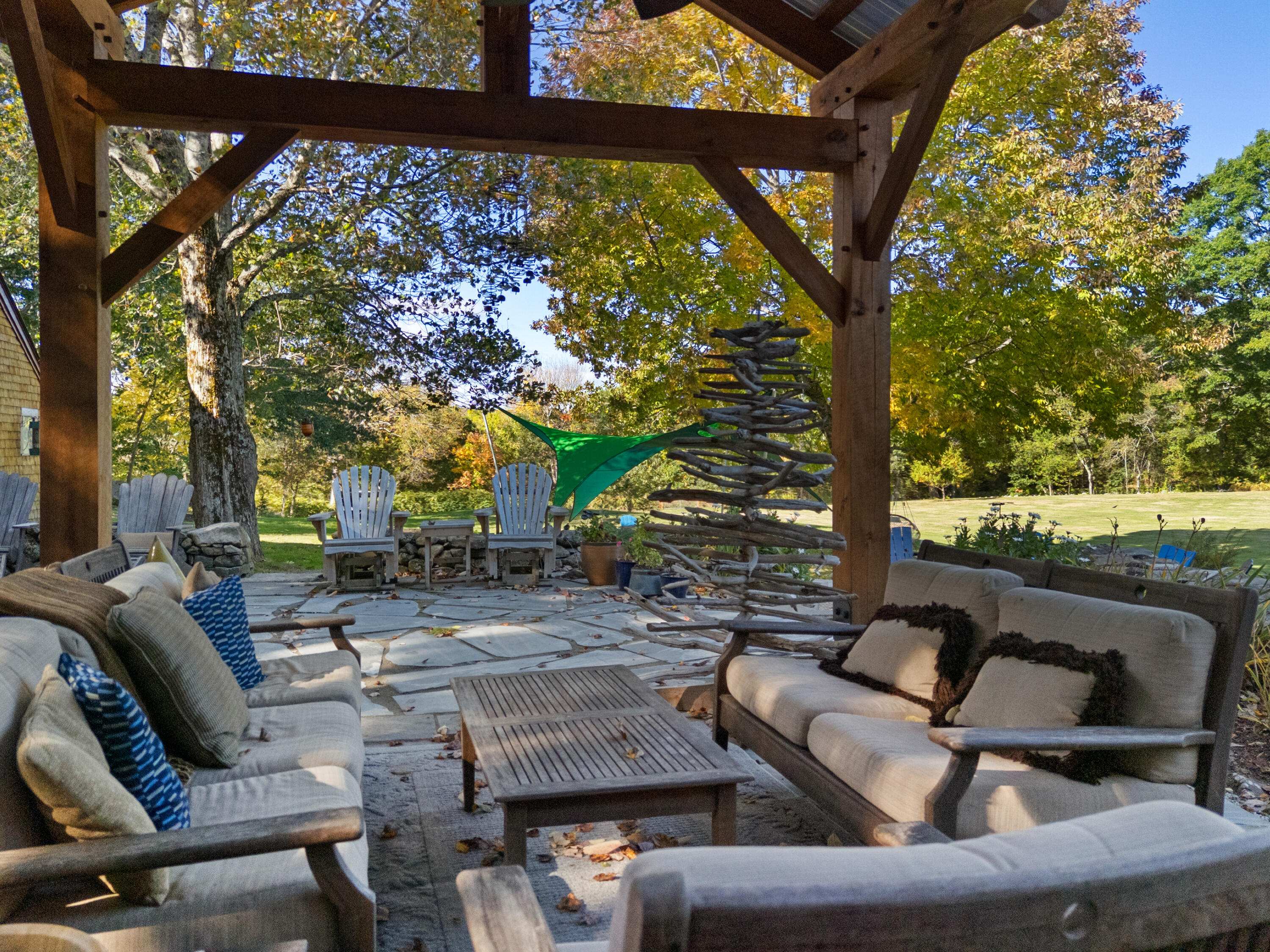 935 Dutch Neck Road