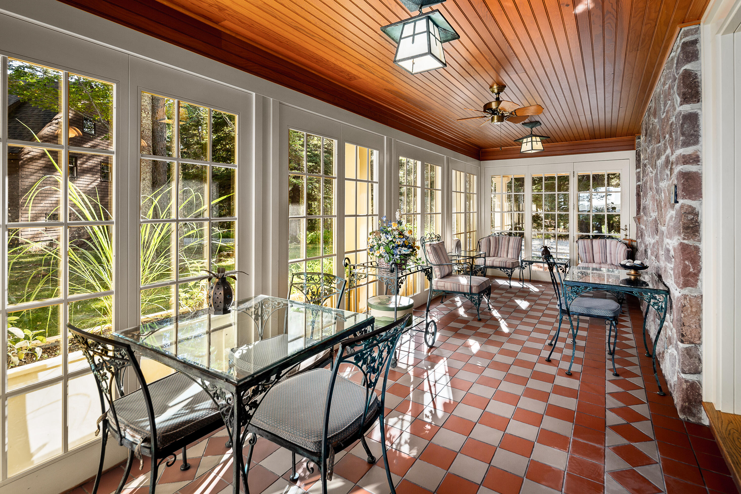1621 Turtle Head Road