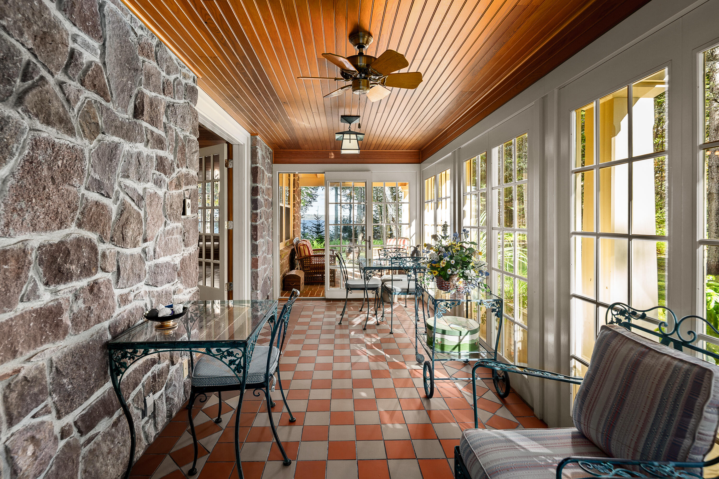 1621 Turtle Head Road