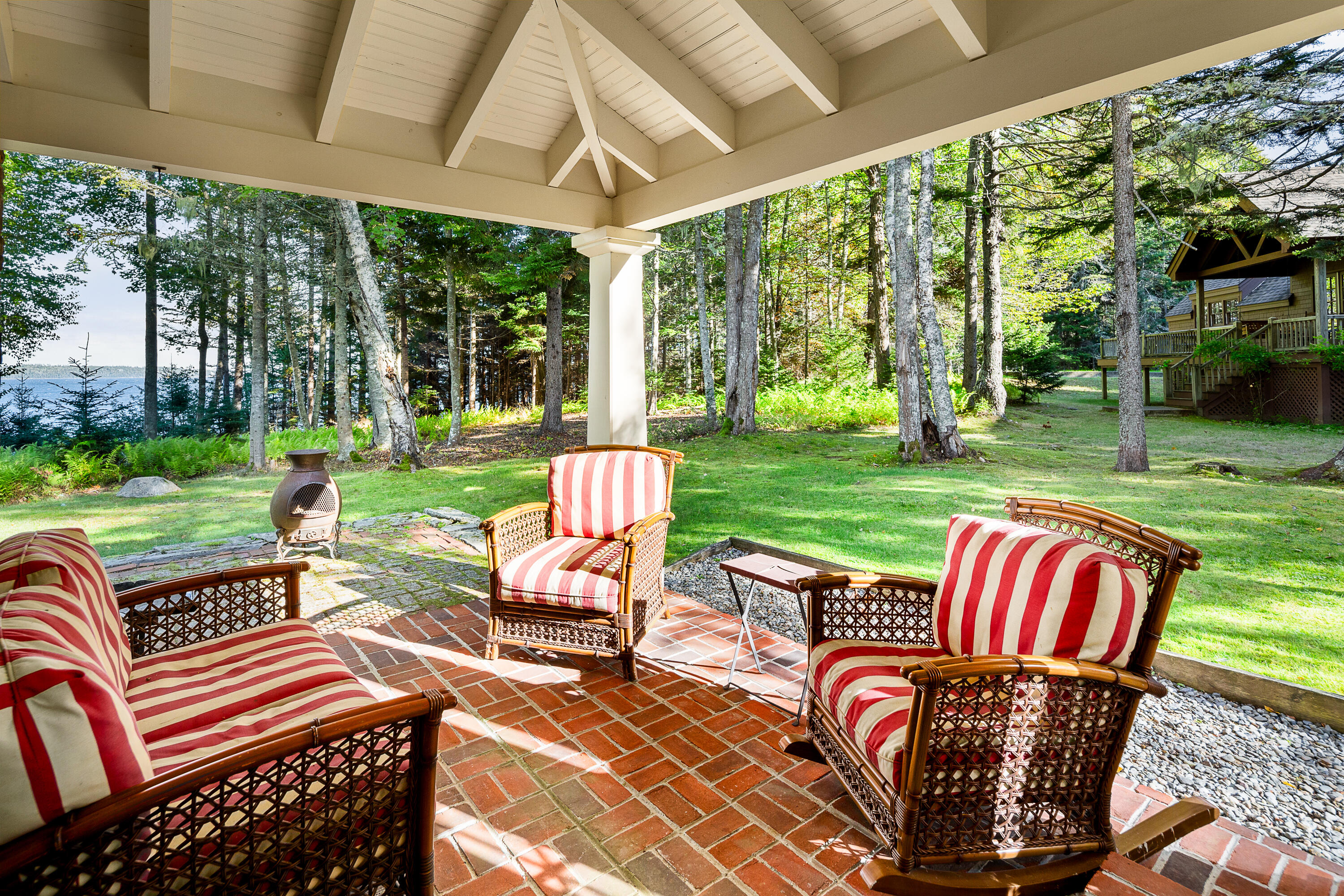 1621 Turtle Head Road