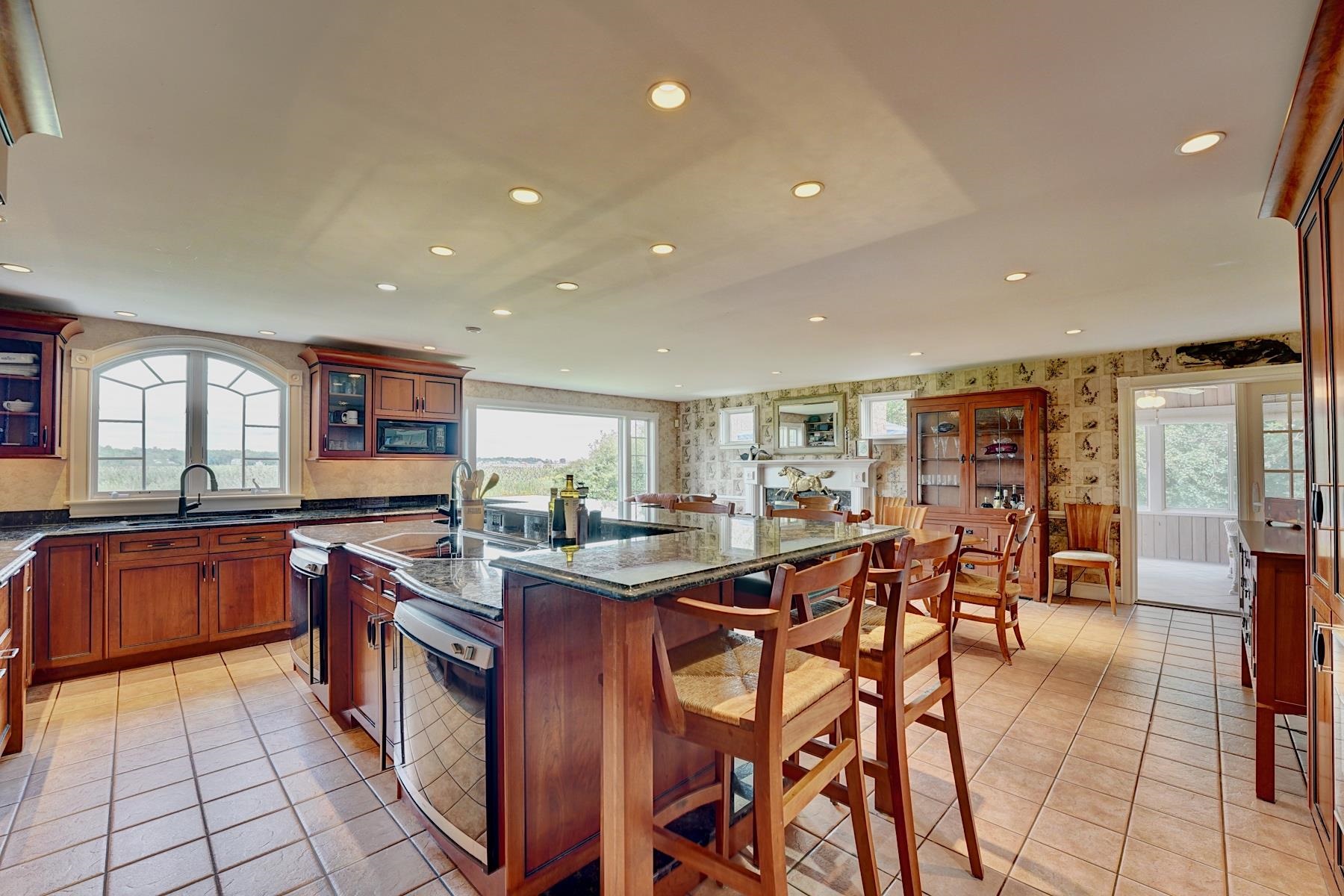 15 Sea Road