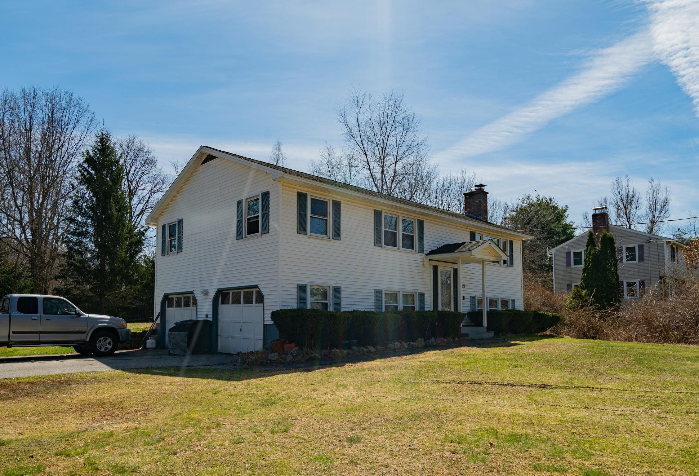 21 Carriage Lane