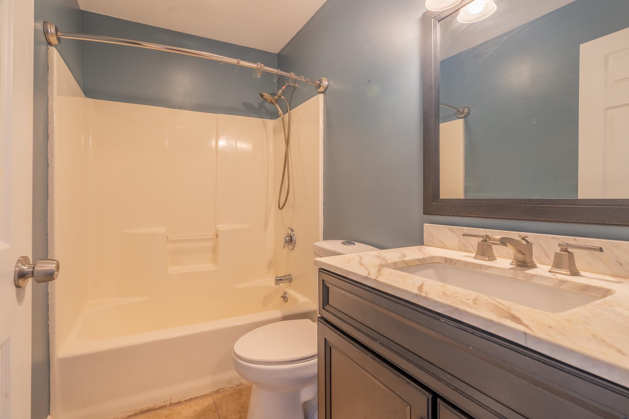 49 Harvell Street Unit: 19