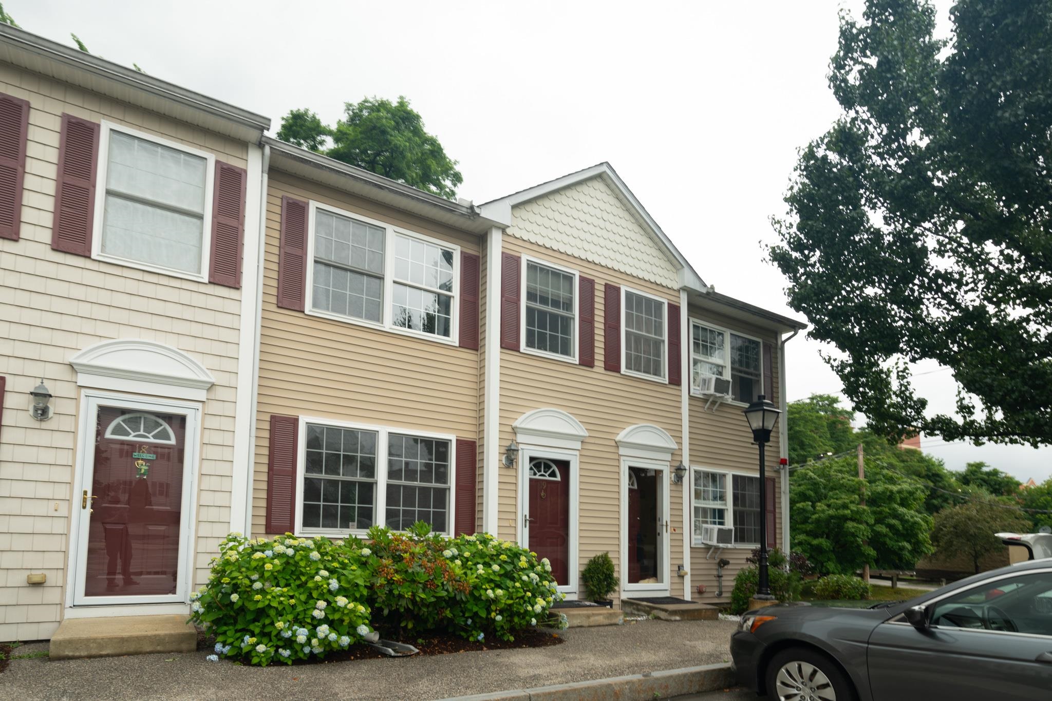 49 Harvell Street Unit: 19