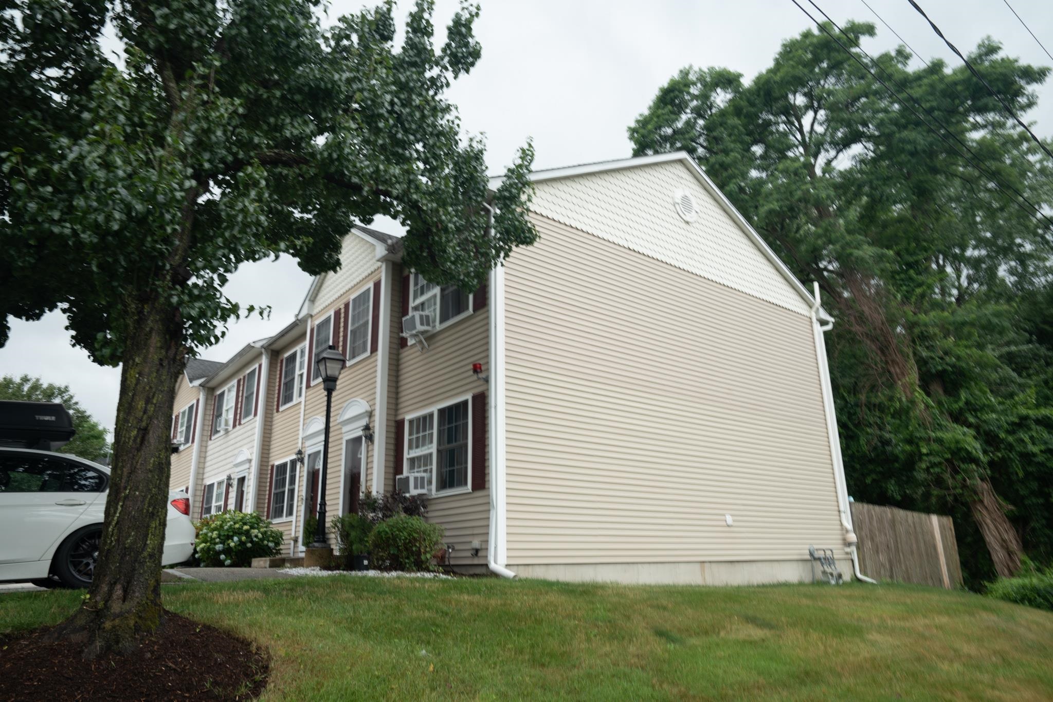 49 Harvell Street Unit: 19