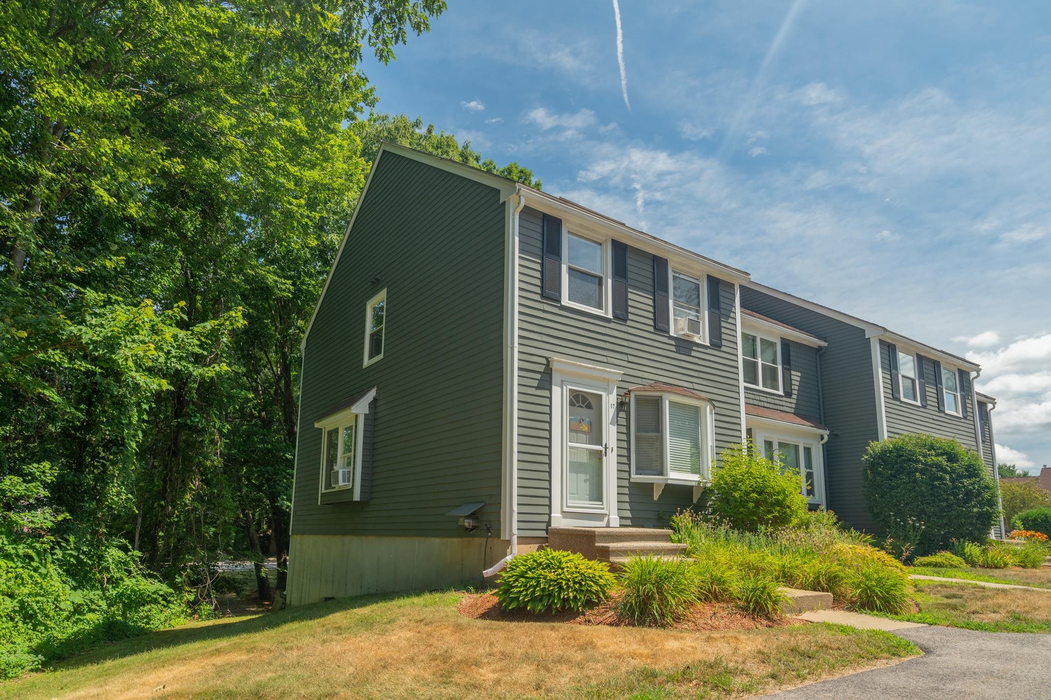 17 Boulder Way
