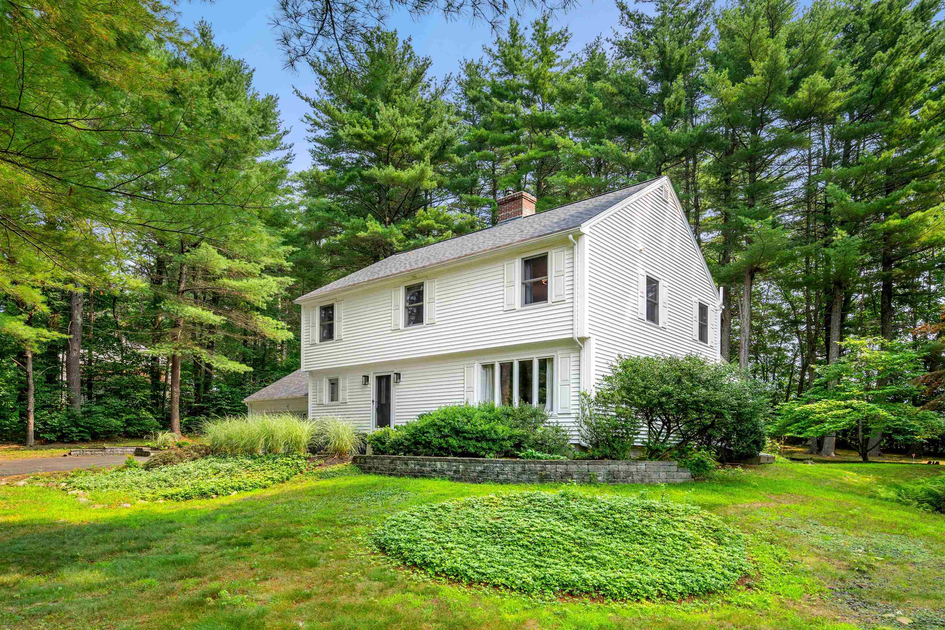 5 Tall Pines Drive