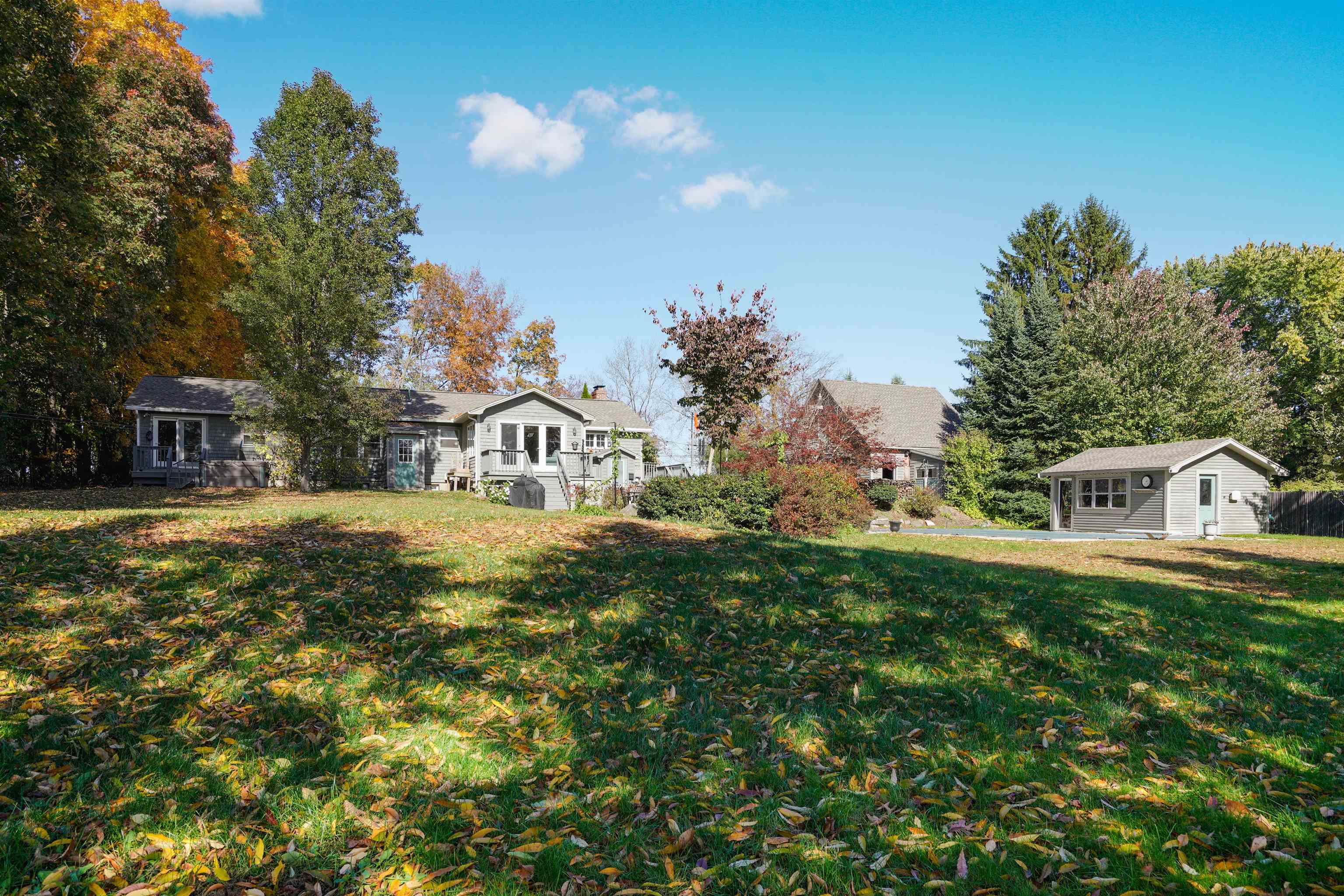 15 River Road