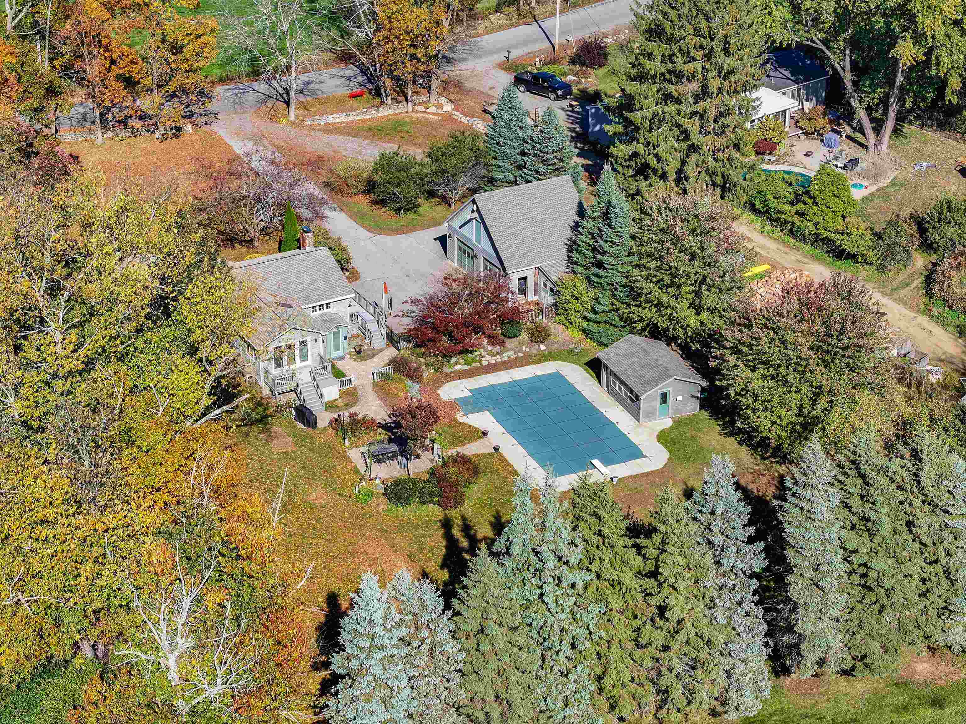 15 River Road
