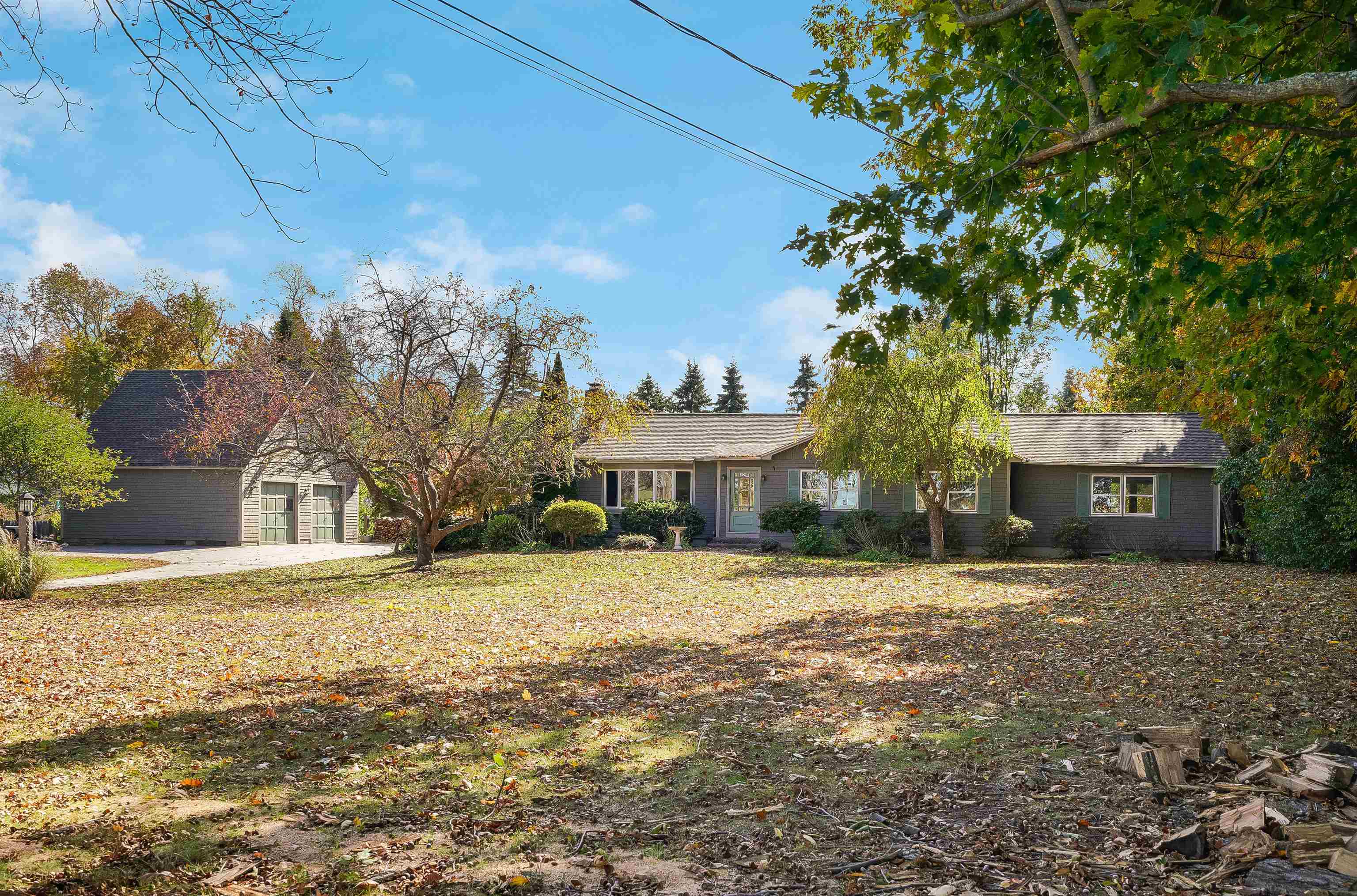 15 River Road