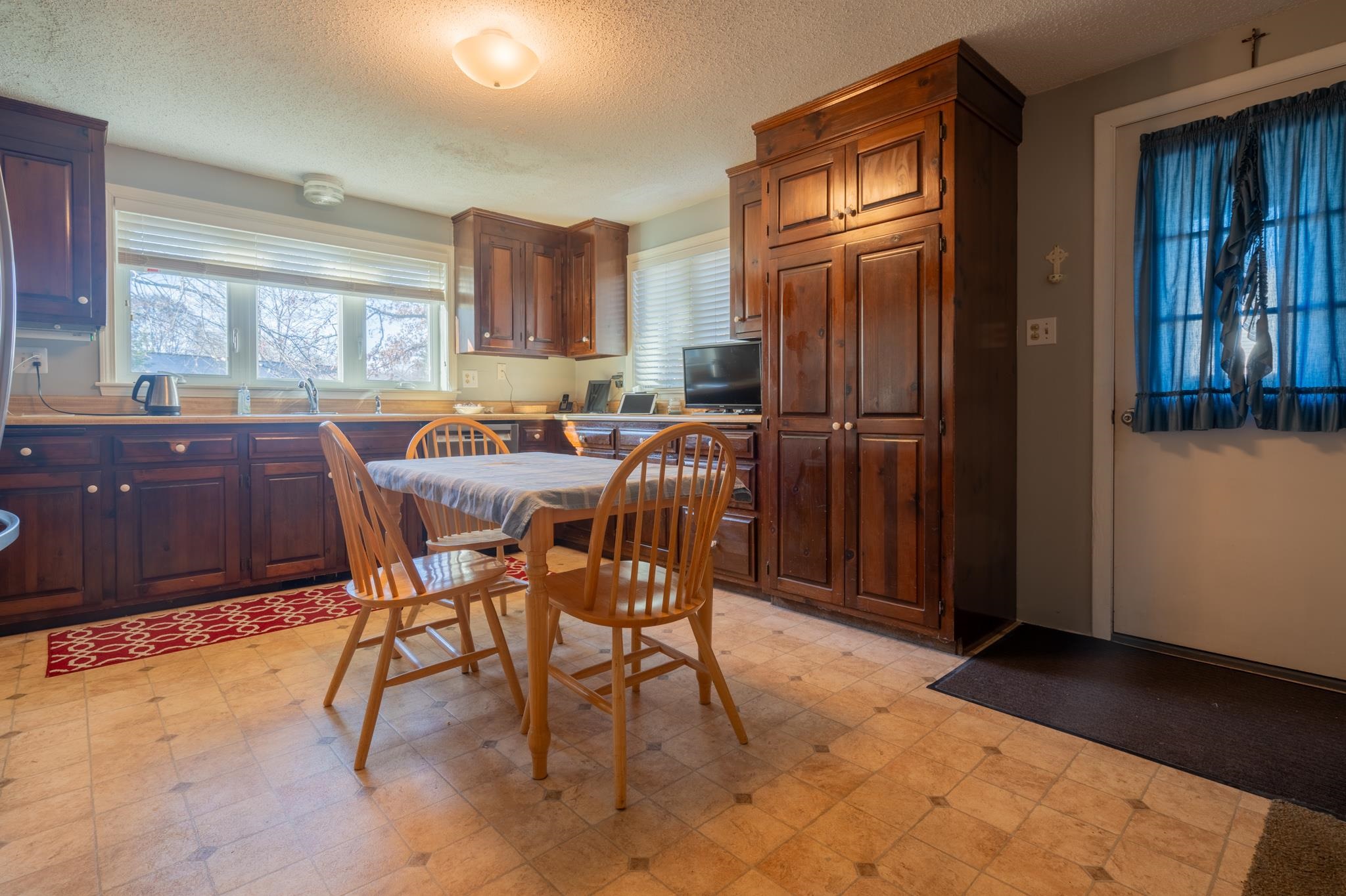 24 Meisner Road