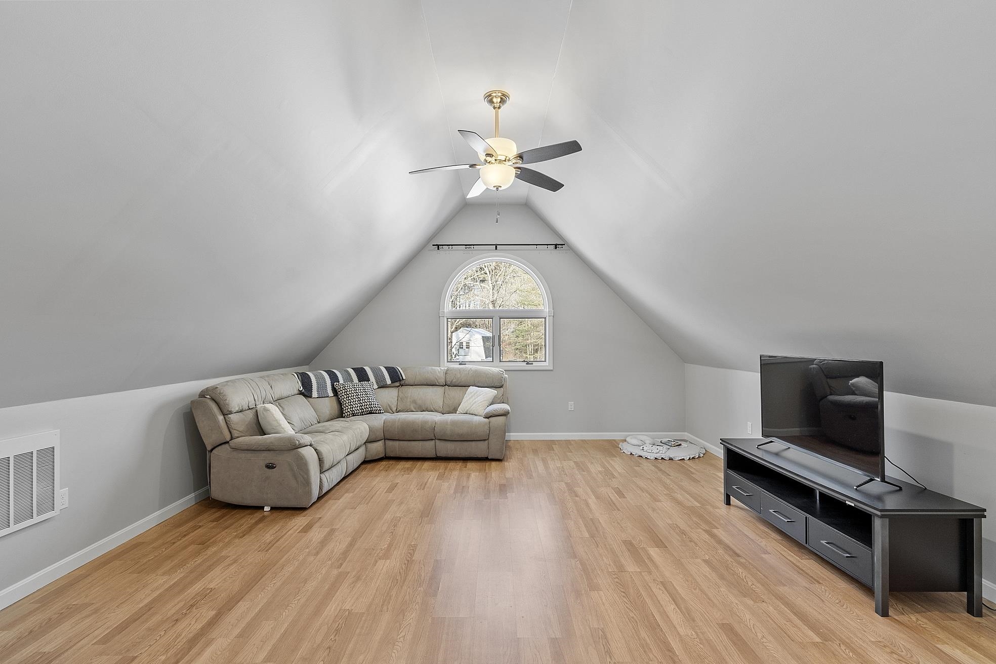 9 Davidson Avenue