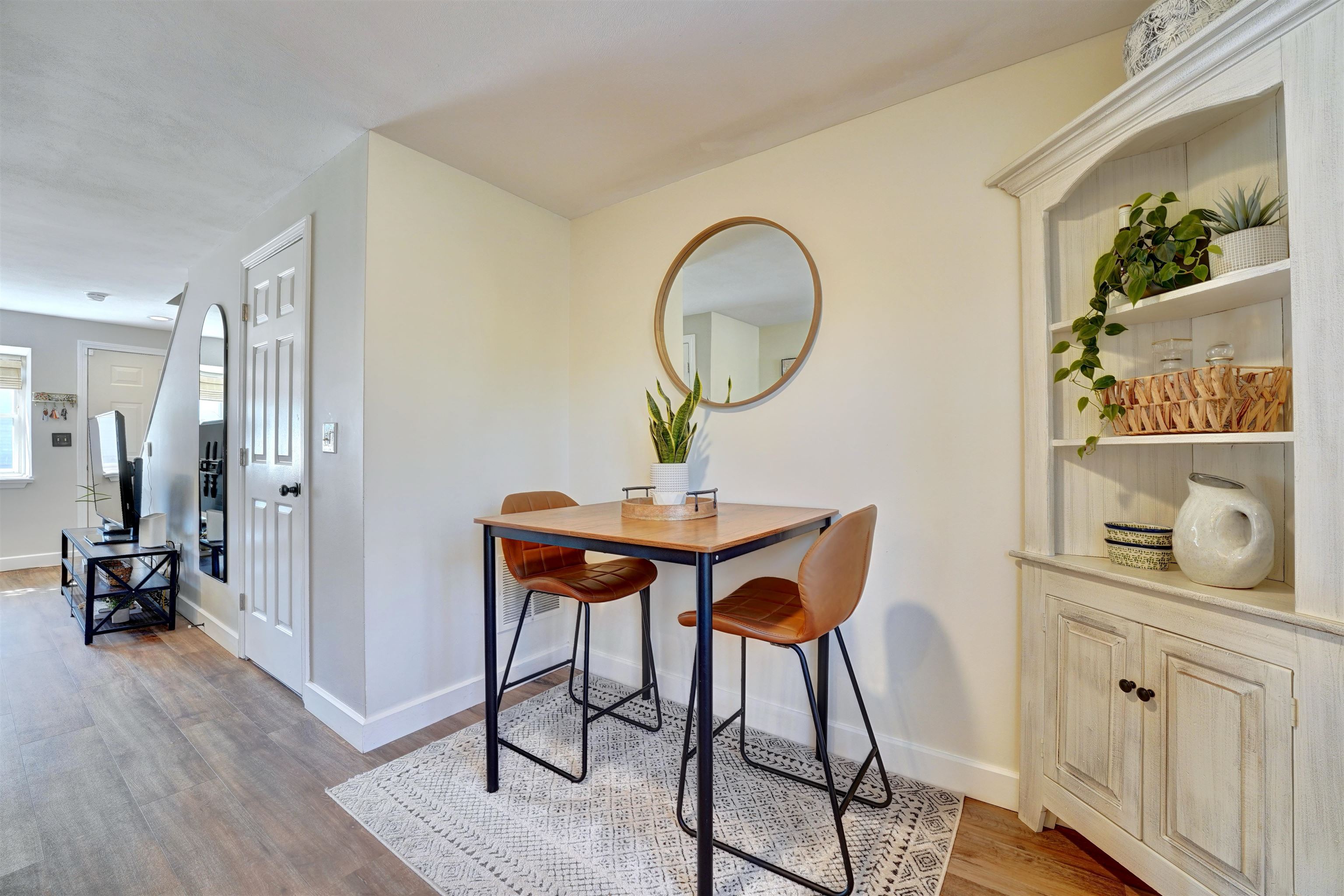 777 Middle Road Unit: 70