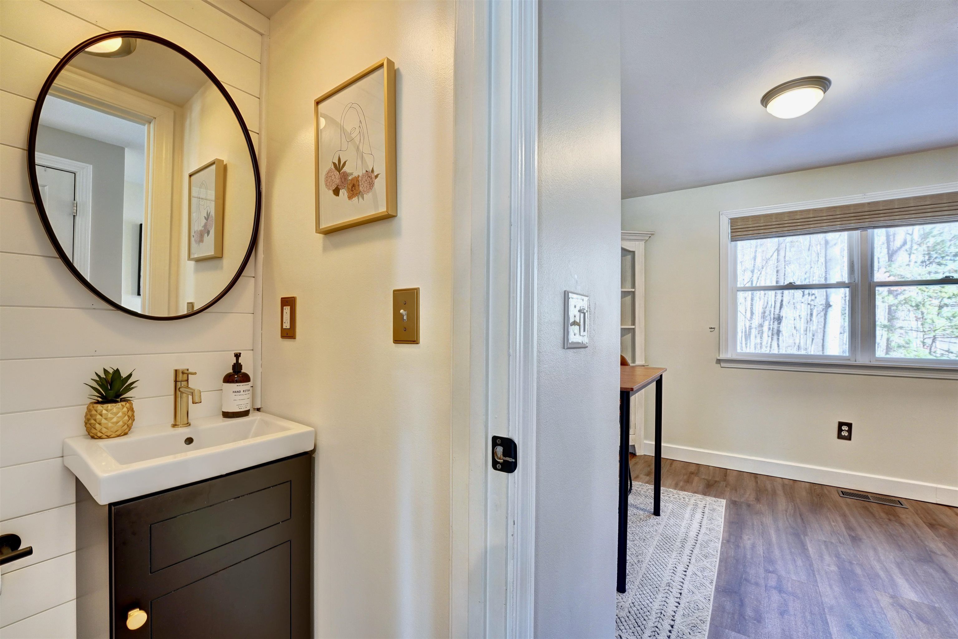 777 Middle Road Unit: 70